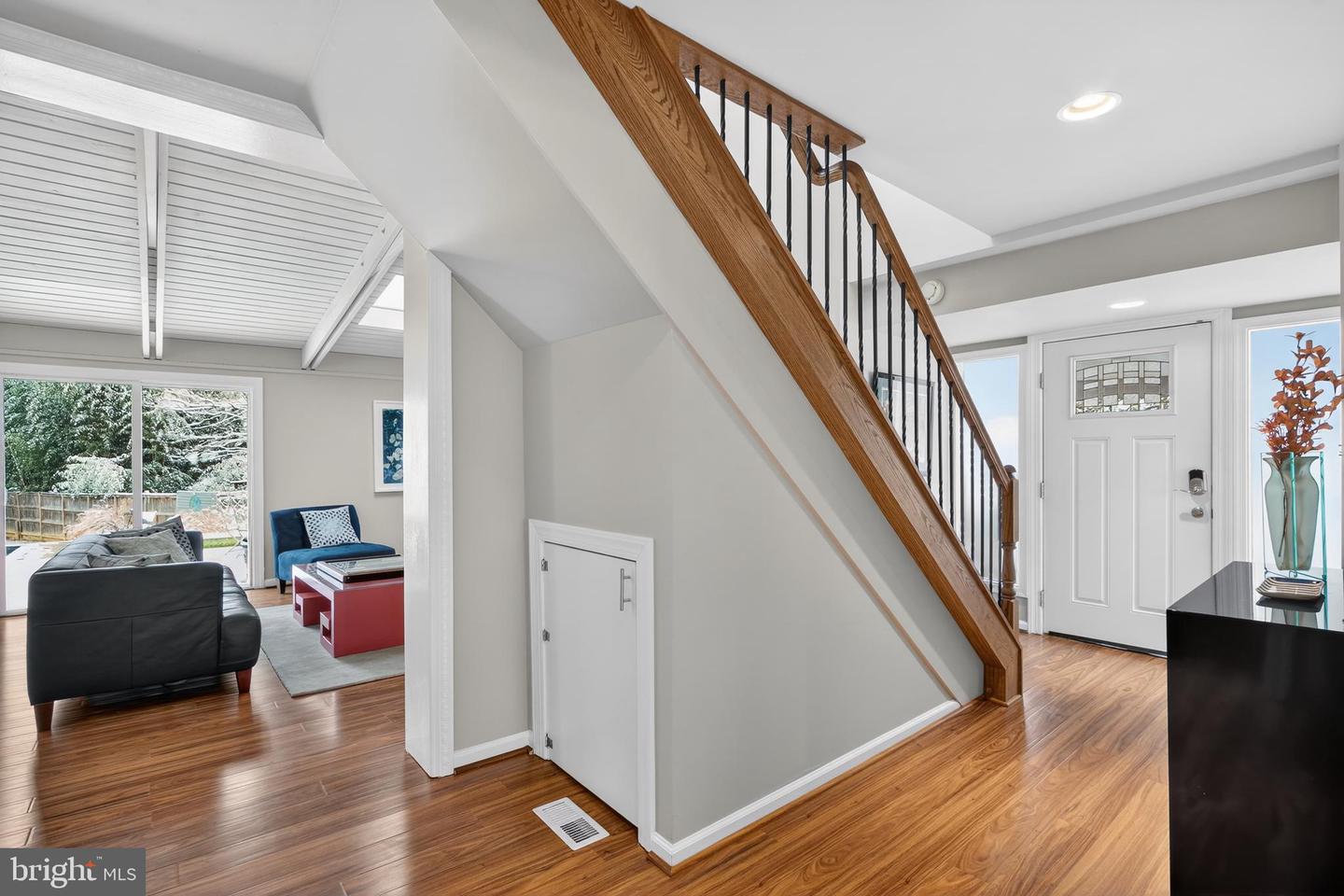 7822 HOLMES RUN DR, FALLS CHURCH, Virginia 22042, 3 Bedrooms Bedrooms, ,2 BathroomsBathrooms,Residential,For sale,7822 HOLMES RUN DR,VAFX2277224 MLS # VAFX2277224 7822 HOLMES RUN DR, FALLS CHURCH, Virginia 22042, 3 Bedrooms Bedrooms, ,2 BathroomsBathrooms,Residential,For sale,7822 HOLMES RUN DR,VAFX2277224 MLS # VAFX2277224