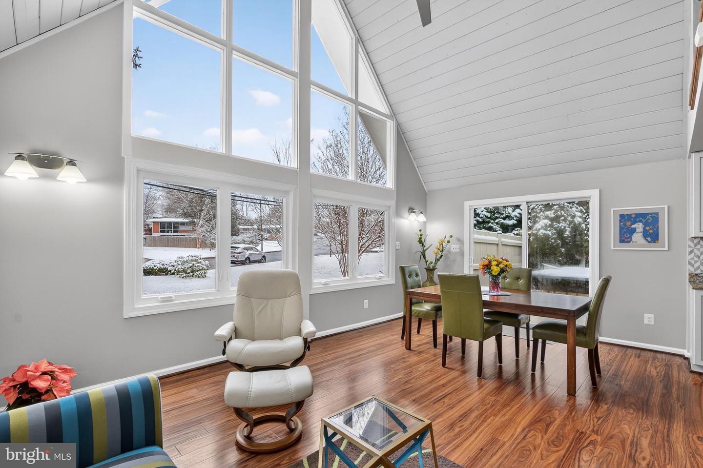 7822 HOLMES RUN DR, FALLS CHURCH, Virginia 22042, 3 Bedrooms Bedrooms, ,2 BathroomsBathrooms,Residential,For sale,7822 HOLMES RUN DR,VAFX2277224 MLS # VAFX2277224 7822 HOLMES RUN DR, FALLS CHURCH, Virginia 22042, 3 Bedrooms Bedrooms, ,2 BathroomsBathrooms,Residential,For sale,7822 HOLMES RUN DR,VAFX2277224 MLS # VAFX2277224