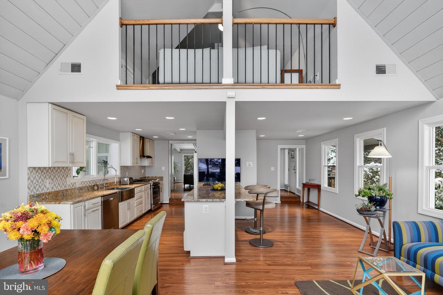 7822 HOLMES RUN DR, FALLS CHURCH, Virginia 22042, 3 Bedrooms Bedrooms, ,2 BathroomsBathrooms,Residential,For sale,7822 HOLMES RUN DR,VAFX2277224 MLS # VAFX2277224 7822 HOLMES RUN DR, FALLS CHURCH, Virginia 22042, 3 Bedrooms Bedrooms, ,2 BathroomsBathrooms,Residential,For sale,7822 HOLMES RUN DR,VAFX2277224 MLS # VAFX2277224