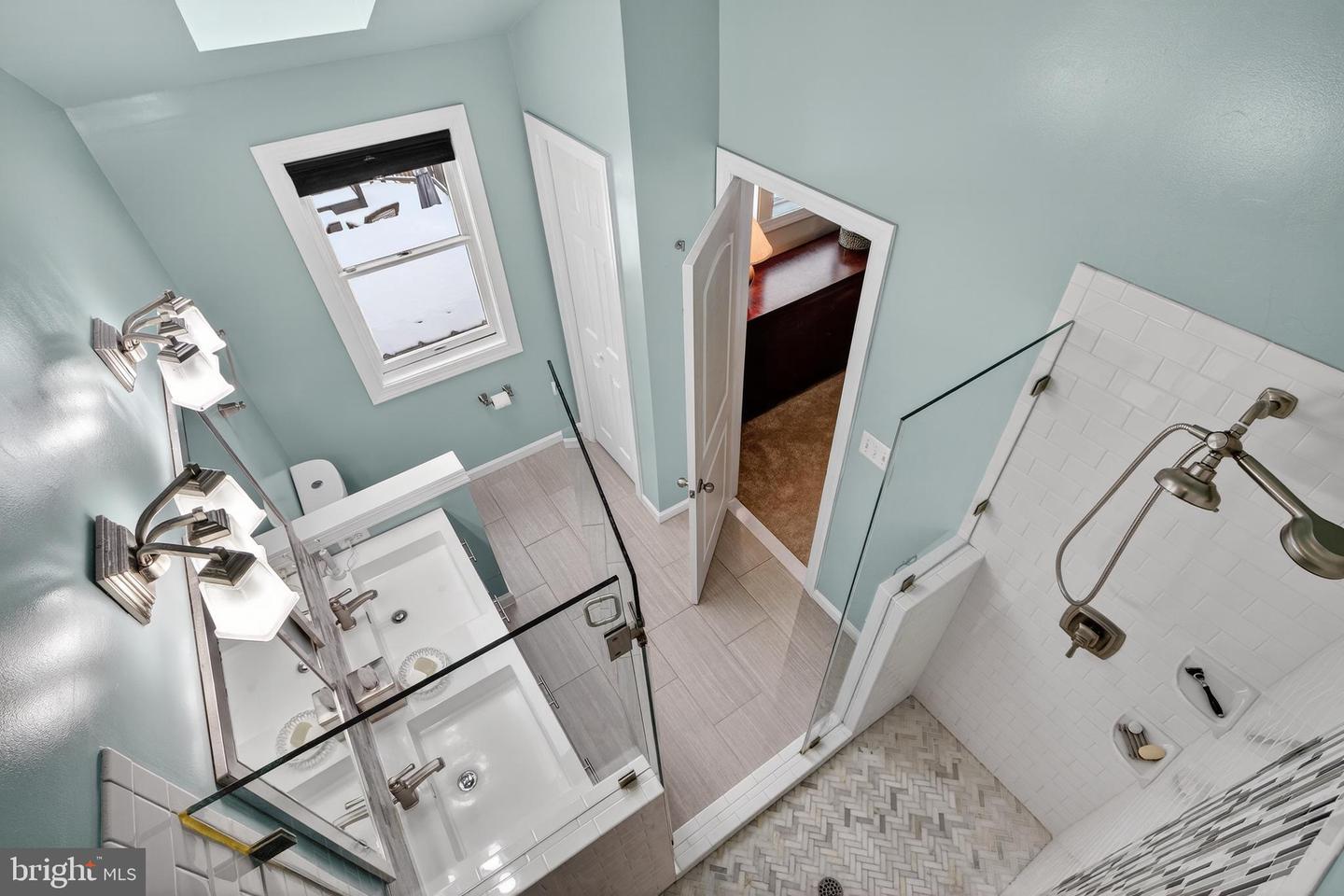 7822 HOLMES RUN DR, FALLS CHURCH, Virginia 22042, 3 Bedrooms Bedrooms, ,2 BathroomsBathrooms,Residential,For sale,7822 HOLMES RUN DR,VAFX2277224 MLS # VAFX2277224 7822 HOLMES RUN DR, FALLS CHURCH, Virginia 22042, 3 Bedrooms Bedrooms, ,2 BathroomsBathrooms,Residential,For sale,7822 HOLMES RUN DR,VAFX2277224 MLS # VAFX2277224