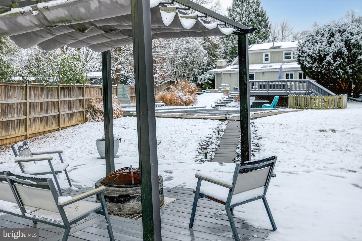 7822 HOLMES RUN DR, FALLS CHURCH, Virginia 22042, 3 Bedrooms Bedrooms, ,2 BathroomsBathrooms,Residential,For sale,7822 HOLMES RUN DR,VAFX2277224 MLS # VAFX2277224 7822 HOLMES RUN DR, FALLS CHURCH, Virginia 22042, 3 Bedrooms Bedrooms, ,2 BathroomsBathrooms,Residential,For sale,7822 HOLMES RUN DR,VAFX2277224 MLS # VAFX2277224