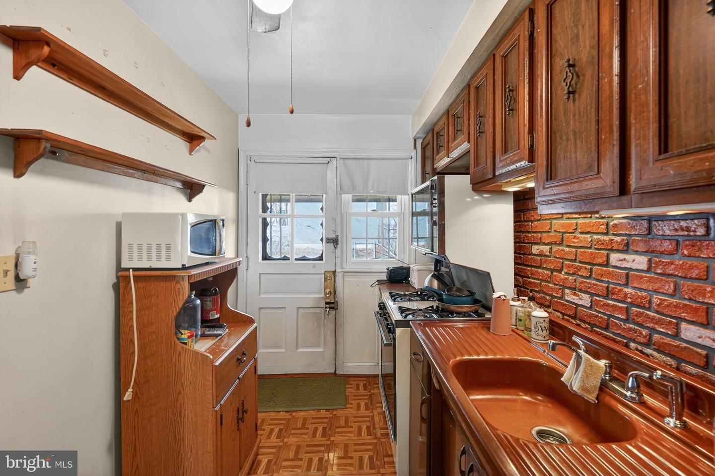 2300 SOUTHERN AVE SE, WASHINGTON, District Of Columbia 20020, 3 Bedrooms Bedrooms, 4 Rooms Rooms,1 BathroomBathrooms,Residential,For sale,2300 SOUTHERN AVE SE,DCDC2232444 MLS # DCDC2232444