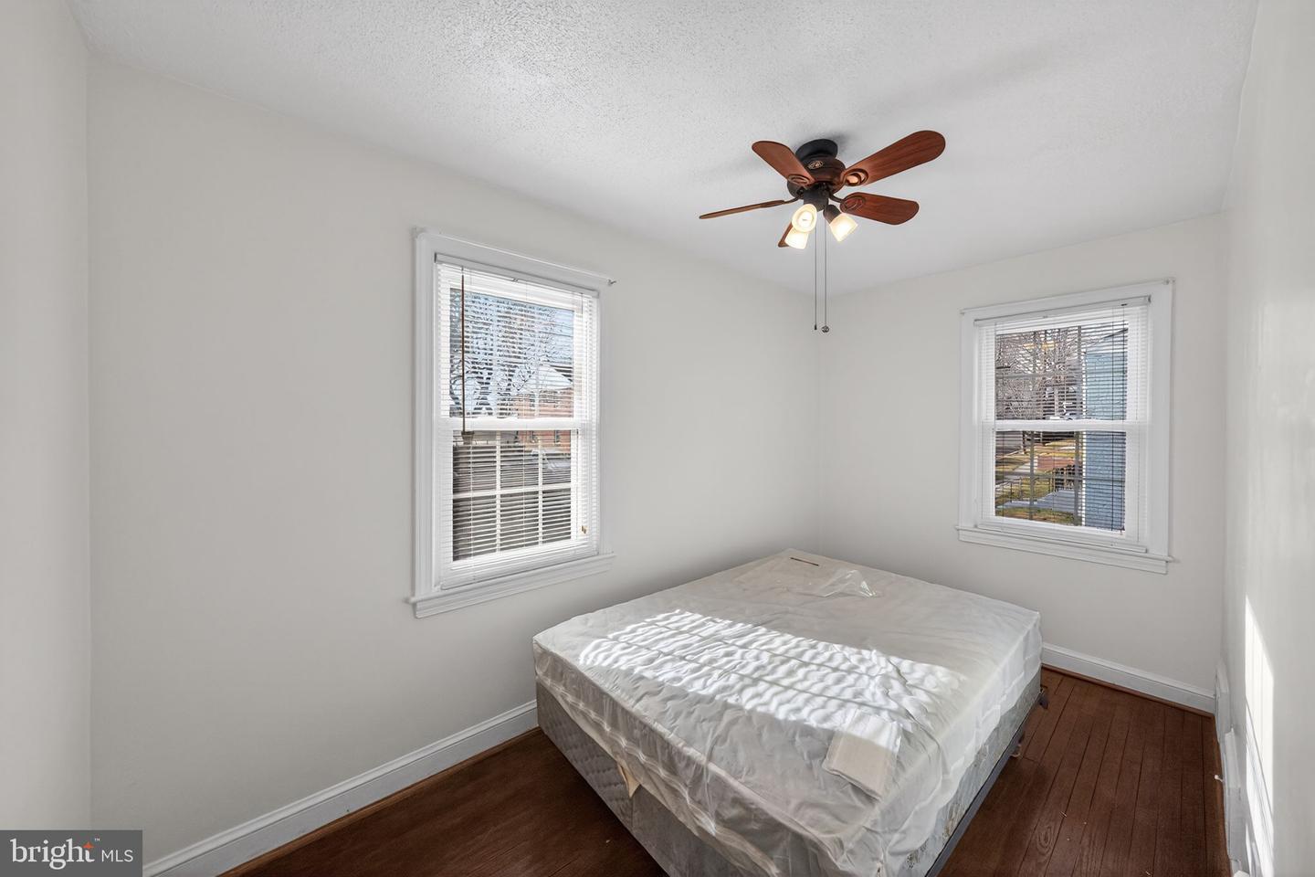 2300 SOUTHERN AVE SE, WASHINGTON, District Of Columbia 20020, 3 Bedrooms Bedrooms, 4 Rooms Rooms,1 BathroomBathrooms,Residential,For sale,2300 SOUTHERN AVE SE,DCDC2232444 MLS # DCDC2232444