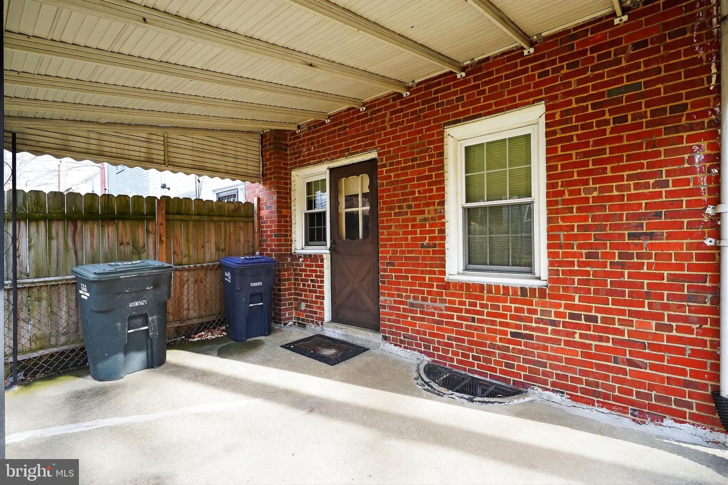 2300 SOUTHERN AVE SE, WASHINGTON, District Of Columbia 20020, 3 Bedrooms Bedrooms, 4 Rooms Rooms,1 BathroomBathrooms,Residential,For sale,2300 SOUTHERN AVE SE,DCDC2232444 MLS # DCDC2232444