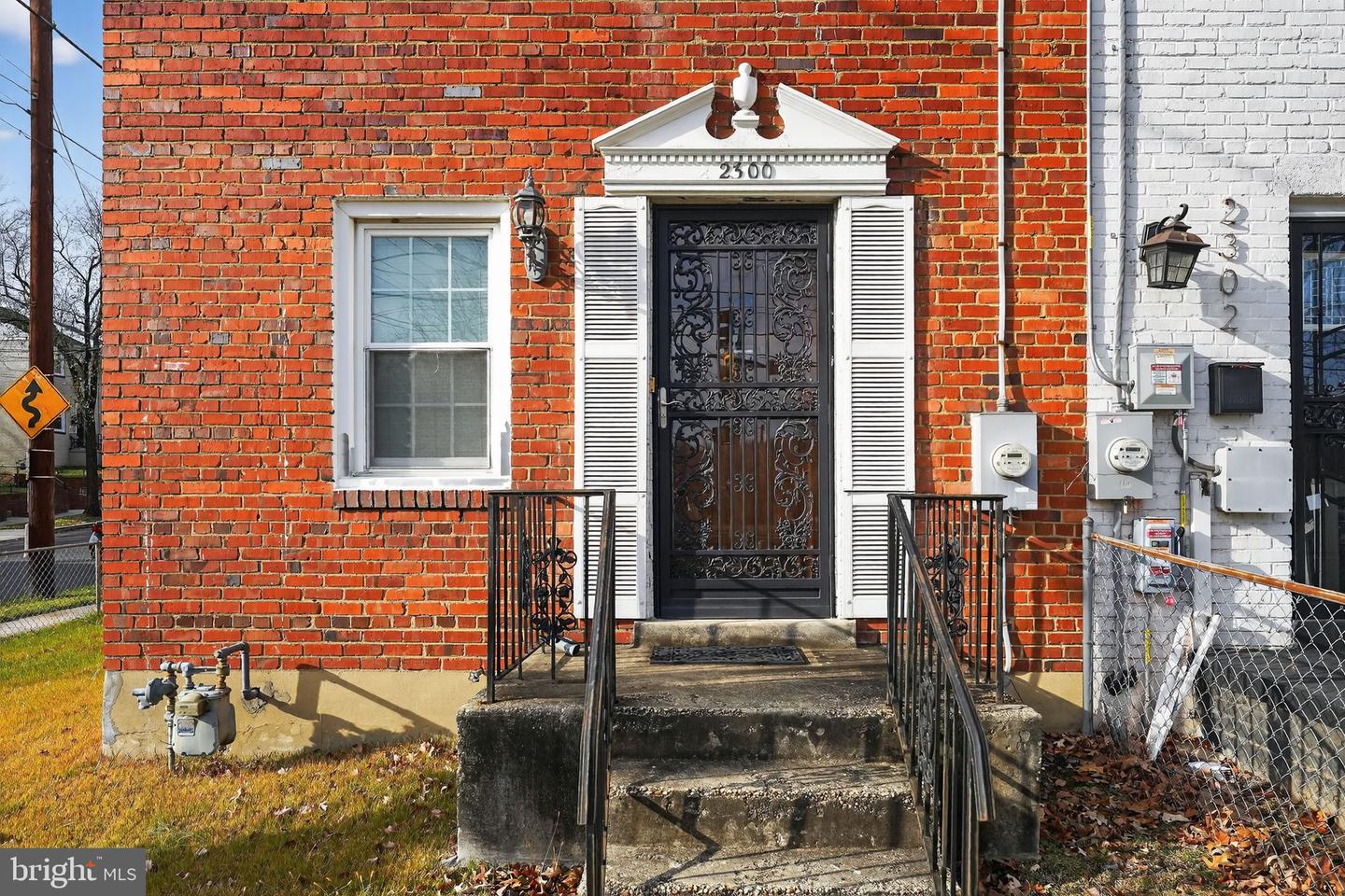2300 SOUTHERN AVE SE, WASHINGTON, District Of Columbia 20020, 3 Bedrooms Bedrooms, 4 Rooms Rooms,1 BathroomBathrooms,Residential,For sale,2300 SOUTHERN AVE SE,DCDC2232444 MLS # DCDC2232444