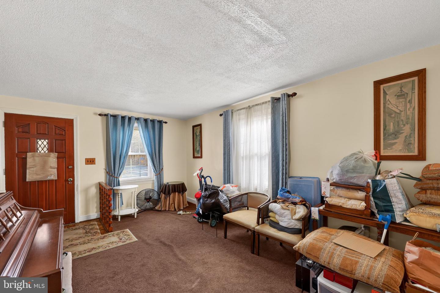 2300 SOUTHERN AVE SE, WASHINGTON, District Of Columbia 20020, 3 Bedrooms Bedrooms, 4 Rooms Rooms,1 BathroomBathrooms,Residential,For sale,2300 SOUTHERN AVE SE,DCDC2232444 MLS # DCDC2232444