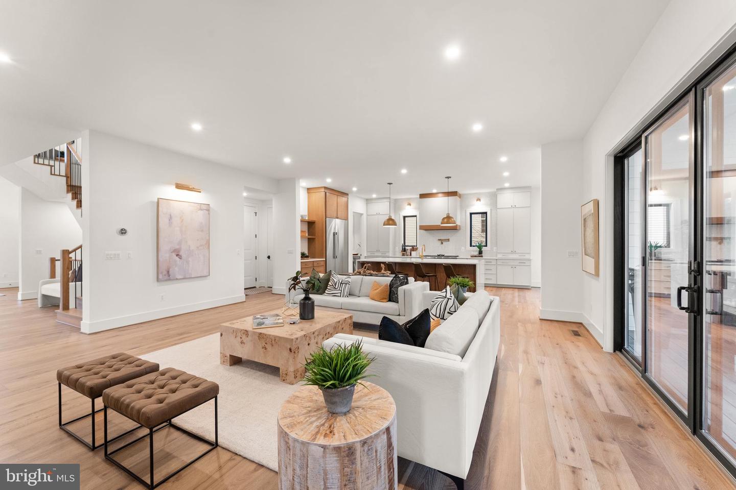 6539 FAIRLAWN DR, MCLEAN, Virginia 22101, 5 Bedrooms Bedrooms, ,5 BathroomsBathrooms,Residential,For sale,6539 FAIRLAWN DR,VAFX2280764 MLS # VAFX2280764 6539 FAIRLAWN DR, MCLEAN, Virginia 22101, 5 Bedrooms Bedrooms, ,5 BathroomsBathrooms,Residential,For sale,6539 FAIRLAWN DR,VAFX2280764 MLS # VAFX2280764