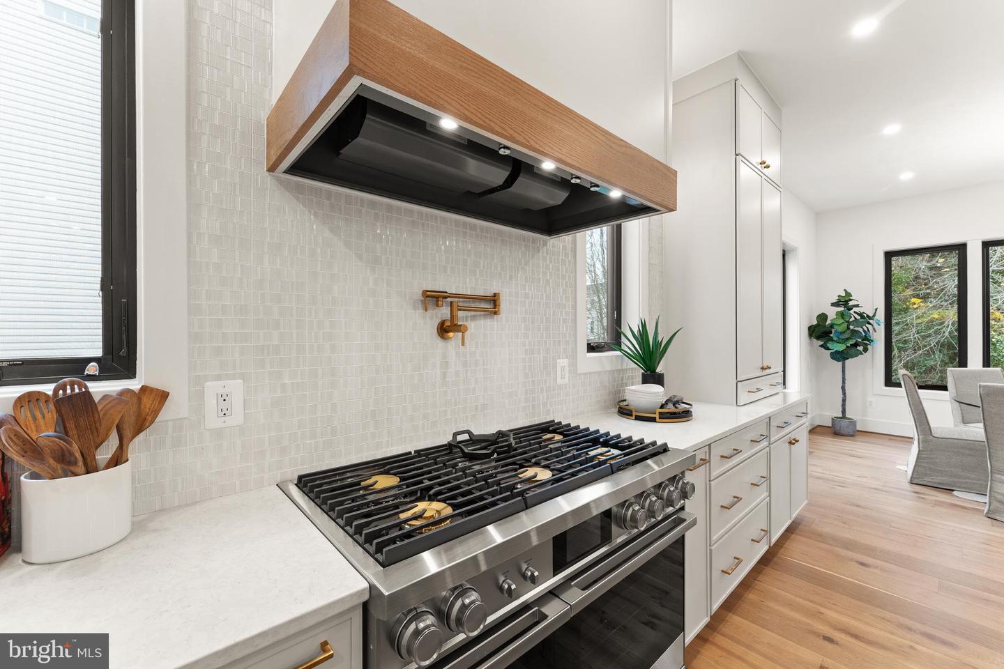 6539 FAIRLAWN DR, MCLEAN, Virginia 22101, 5 Bedrooms Bedrooms, ,5 BathroomsBathrooms,Residential,For sale,6539 FAIRLAWN DR,VAFX2280764 MLS # VAFX2280764 6539 FAIRLAWN DR, MCLEAN, Virginia 22101, 5 Bedrooms Bedrooms, ,5 BathroomsBathrooms,Residential,For sale,6539 FAIRLAWN DR,VAFX2280764 MLS # VAFX2280764