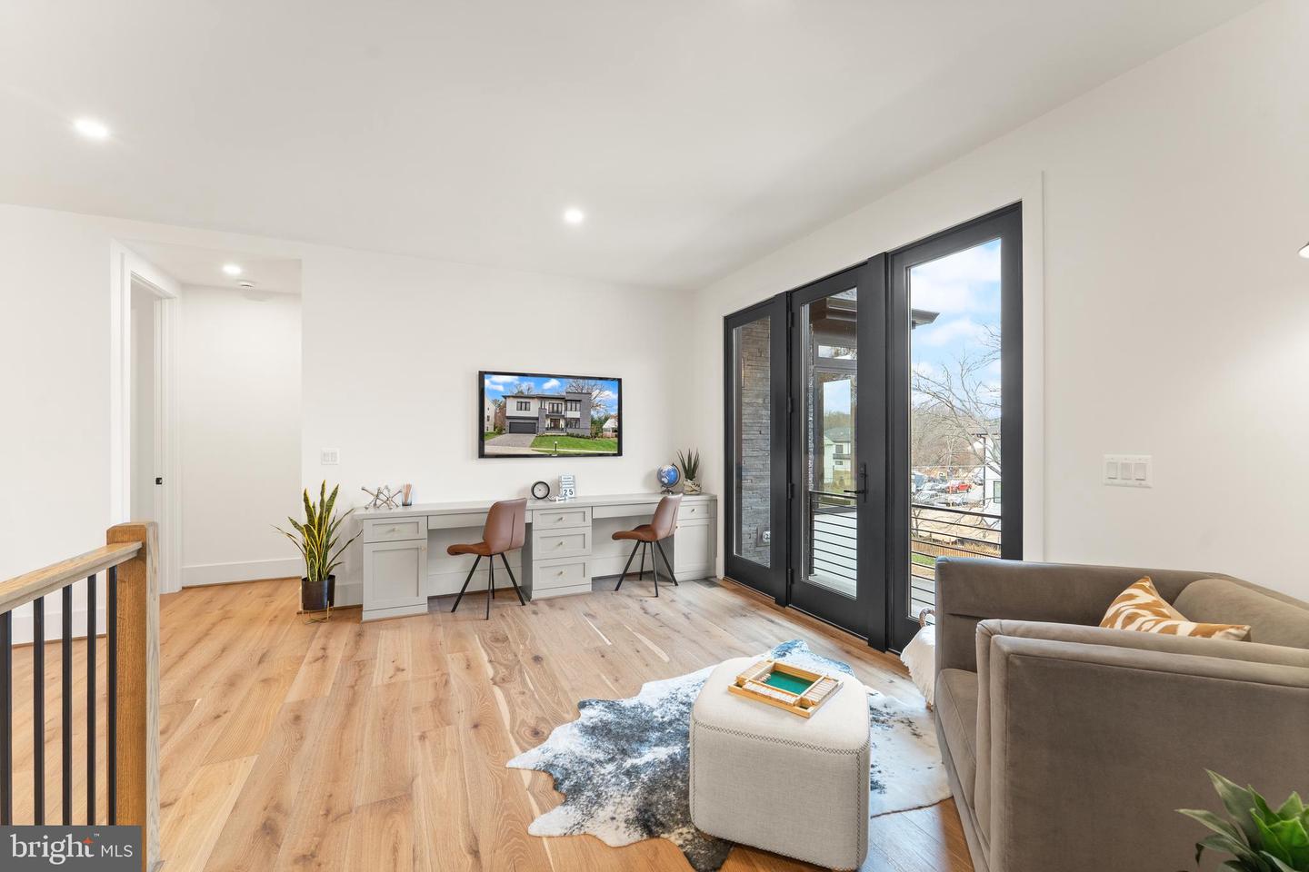 6539 FAIRLAWN DR, MCLEAN, Virginia 22101, 5 Bedrooms Bedrooms, ,5 BathroomsBathrooms,Residential,For sale,6539 FAIRLAWN DR,VAFX2280764 MLS # VAFX2280764 6539 FAIRLAWN DR, MCLEAN, Virginia 22101, 5 Bedrooms Bedrooms, ,5 BathroomsBathrooms,Residential,For sale,6539 FAIRLAWN DR,VAFX2280764 MLS # VAFX2280764