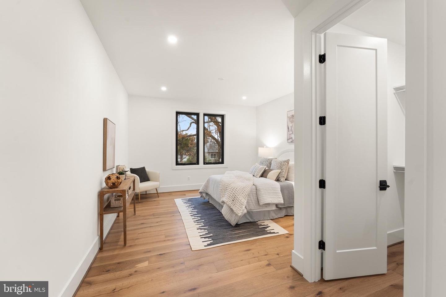 6539 FAIRLAWN DR, MCLEAN, Virginia 22101, 5 Bedrooms Bedrooms, ,5 BathroomsBathrooms,Residential,For sale,6539 FAIRLAWN DR,VAFX2280764 MLS # VAFX2280764 6539 FAIRLAWN DR, MCLEAN, Virginia 22101, 5 Bedrooms Bedrooms, ,5 BathroomsBathrooms,Residential,For sale,6539 FAIRLAWN DR,VAFX2280764 MLS # VAFX2280764