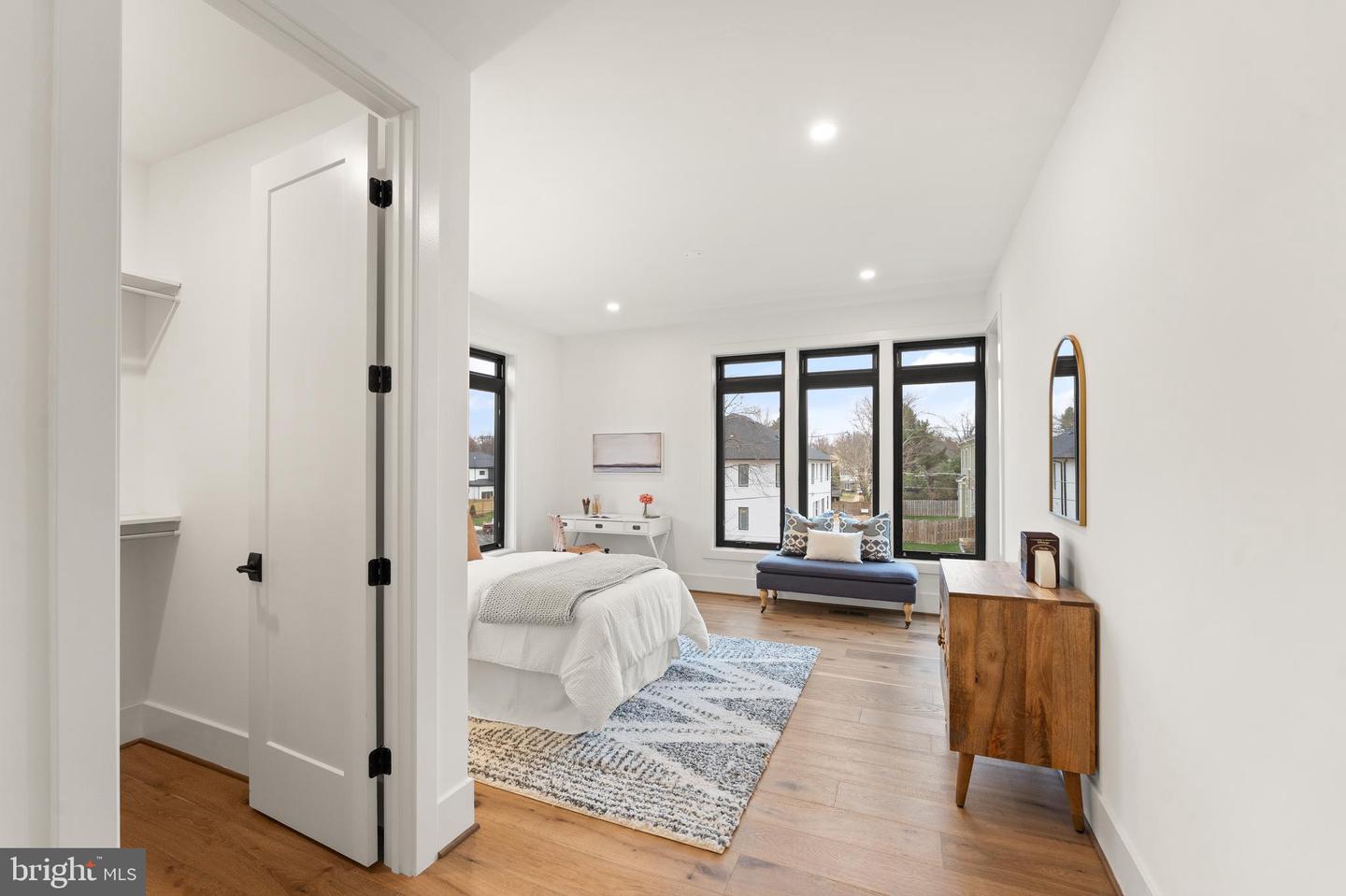 6539 FAIRLAWN DR, MCLEAN, Virginia 22101, 5 Bedrooms Bedrooms, ,5 BathroomsBathrooms,Residential,For sale,6539 FAIRLAWN DR,VAFX2280764 MLS # VAFX2280764 6539 FAIRLAWN DR, MCLEAN, Virginia 22101, 5 Bedrooms Bedrooms, ,5 BathroomsBathrooms,Residential,For sale,6539 FAIRLAWN DR,VAFX2280764 MLS # VAFX2280764