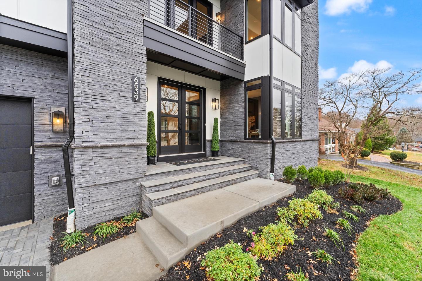 6539 FAIRLAWN DR, MCLEAN, Virginia 22101, 5 Bedrooms Bedrooms, ,5 BathroomsBathrooms,Residential,For sale,6539 FAIRLAWN DR,VAFX2280764 MLS # VAFX2280764 6539 FAIRLAWN DR, MCLEAN, Virginia 22101, 5 Bedrooms Bedrooms, ,5 BathroomsBathrooms,Residential,For sale,6539 FAIRLAWN DR,VAFX2280764 MLS # VAFX2280764