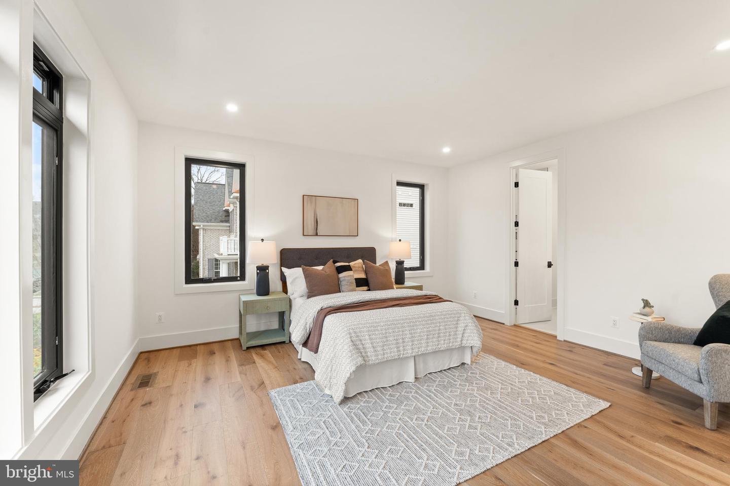 6539 FAIRLAWN DR, MCLEAN, Virginia 22101, 5 Bedrooms Bedrooms, ,5 BathroomsBathrooms,Residential,For sale,6539 FAIRLAWN DR,VAFX2280764 MLS # VAFX2280764 6539 FAIRLAWN DR, MCLEAN, Virginia 22101, 5 Bedrooms Bedrooms, ,5 BathroomsBathrooms,Residential,For sale,6539 FAIRLAWN DR,VAFX2280764 MLS # VAFX2280764