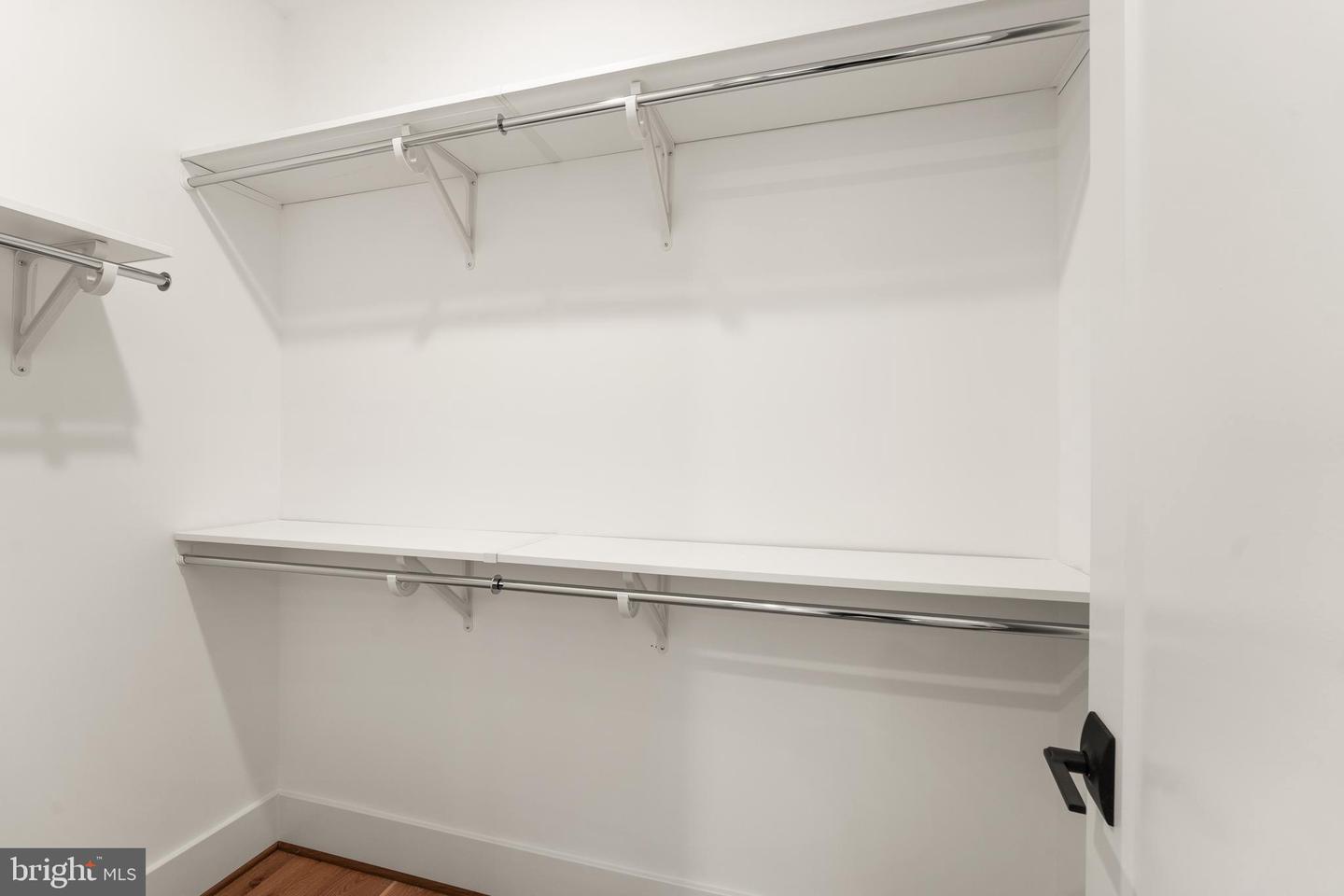 6539 FAIRLAWN DR, MCLEAN, Virginia 22101, 5 Bedrooms Bedrooms, ,5 BathroomsBathrooms,Residential,For sale,6539 FAIRLAWN DR,VAFX2280764 MLS # VAFX2280764 6539 FAIRLAWN DR, MCLEAN, Virginia 22101, 5 Bedrooms Bedrooms, ,5 BathroomsBathrooms,Residential,For sale,6539 FAIRLAWN DR,VAFX2280764 MLS # VAFX2280764