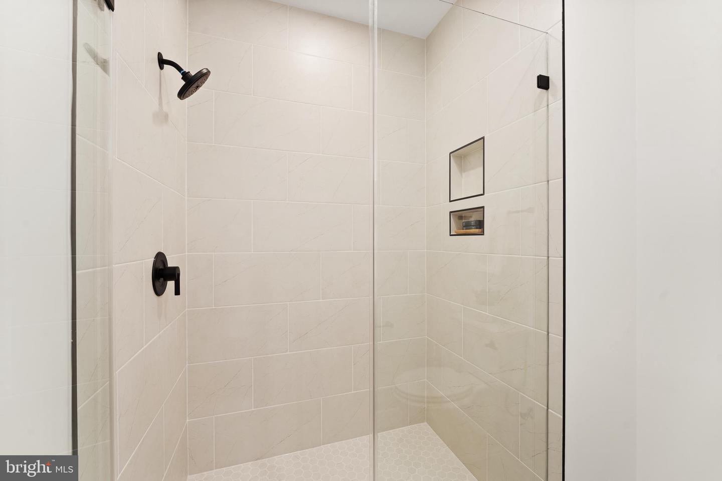 6539 FAIRLAWN DR, MCLEAN, Virginia 22101, 5 Bedrooms Bedrooms, ,5 BathroomsBathrooms,Residential,For sale,6539 FAIRLAWN DR,VAFX2280764 MLS # VAFX2280764 6539 FAIRLAWN DR, MCLEAN, Virginia 22101, 5 Bedrooms Bedrooms, ,5 BathroomsBathrooms,Residential,For sale,6539 FAIRLAWN DR,VAFX2280764 MLS # VAFX2280764