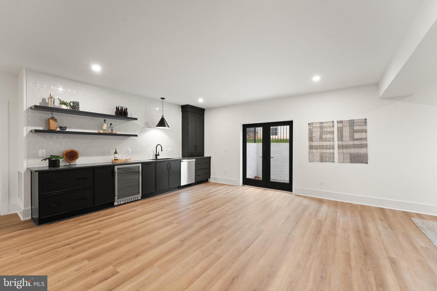 6539 FAIRLAWN DR, MCLEAN, Virginia 22101, 5 Bedrooms Bedrooms, ,5 BathroomsBathrooms,Residential,For sale,6539 FAIRLAWN DR,VAFX2280764 MLS # VAFX2280764 6539 FAIRLAWN DR, MCLEAN, Virginia 22101, 5 Bedrooms Bedrooms, ,5 BathroomsBathrooms,Residential,For sale,6539 FAIRLAWN DR,VAFX2280764 MLS # VAFX2280764