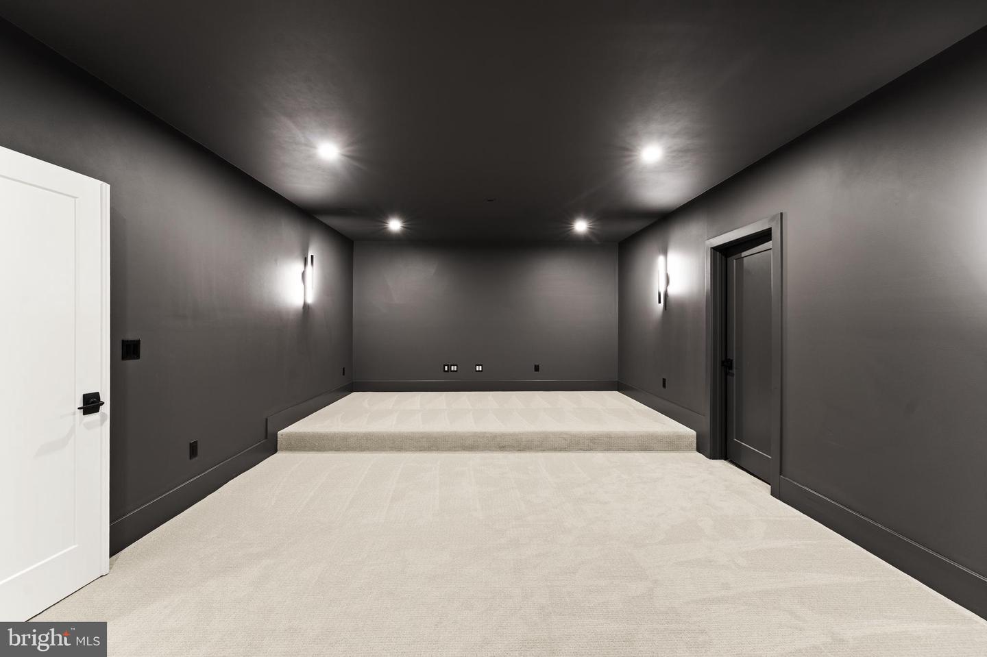 6539 FAIRLAWN DR, MCLEAN, Virginia 22101, 5 Bedrooms Bedrooms, ,5 BathroomsBathrooms,Residential,For sale,6539 FAIRLAWN DR,VAFX2280764 MLS # VAFX2280764 6539 FAIRLAWN DR, MCLEAN, Virginia 22101, 5 Bedrooms Bedrooms, ,5 BathroomsBathrooms,Residential,For sale,6539 FAIRLAWN DR,VAFX2280764 MLS # VAFX2280764