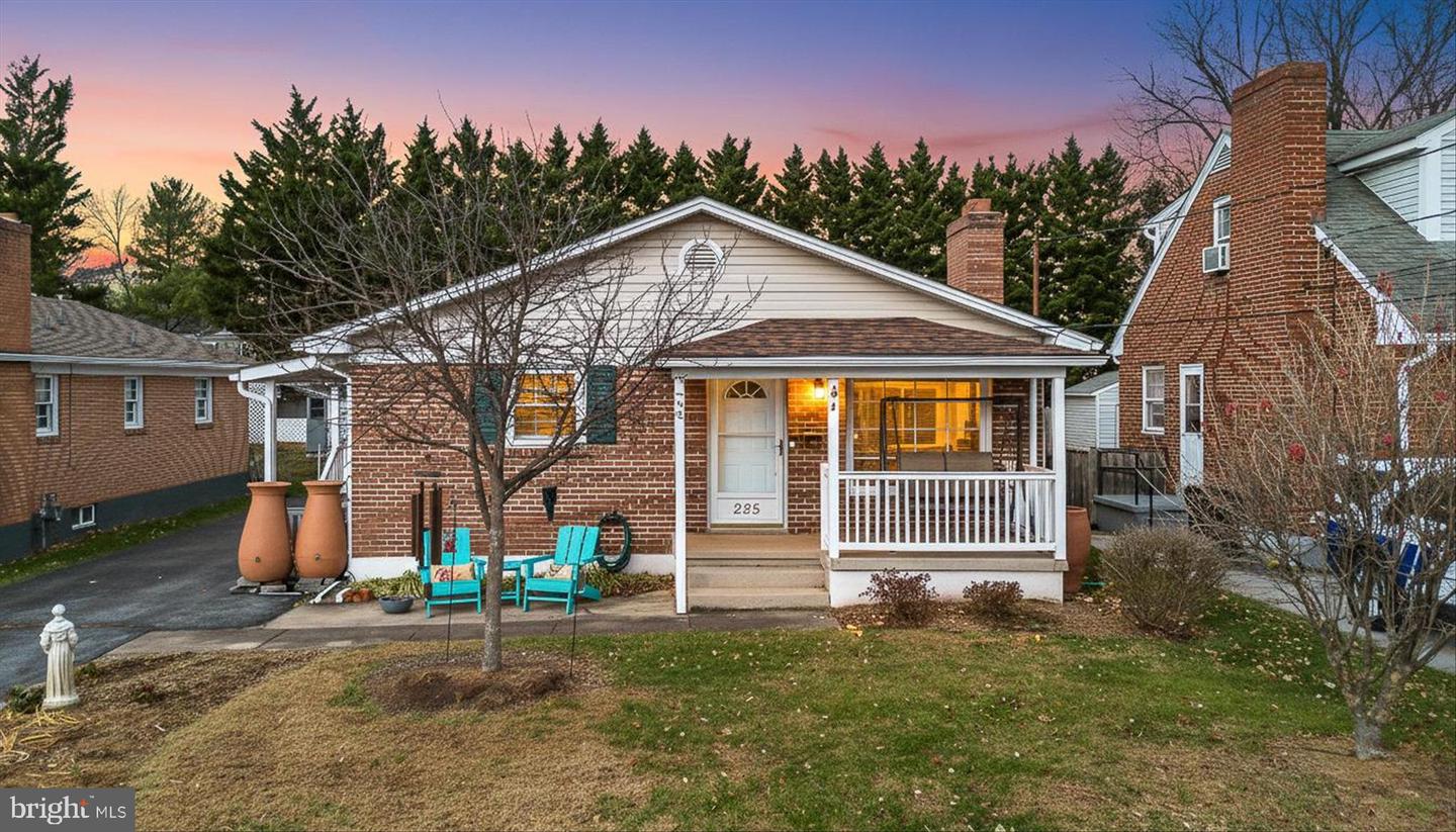 225 FOX DR, WINCHESTER, Virginia 22601, 3 Bedrooms Bedrooms, ,1 BathroomBathrooms,Residential,For sale,225 FOX DR,VAWI2009558 MLS # VAWI2009558 225 FOX DR, WINCHESTER, Virginia 22601, 3 Bedrooms Bedrooms, ,1 BathroomBathrooms,Residential,For sale,225 FOX DR,VAWI2009558 MLS # VAWI2009558
