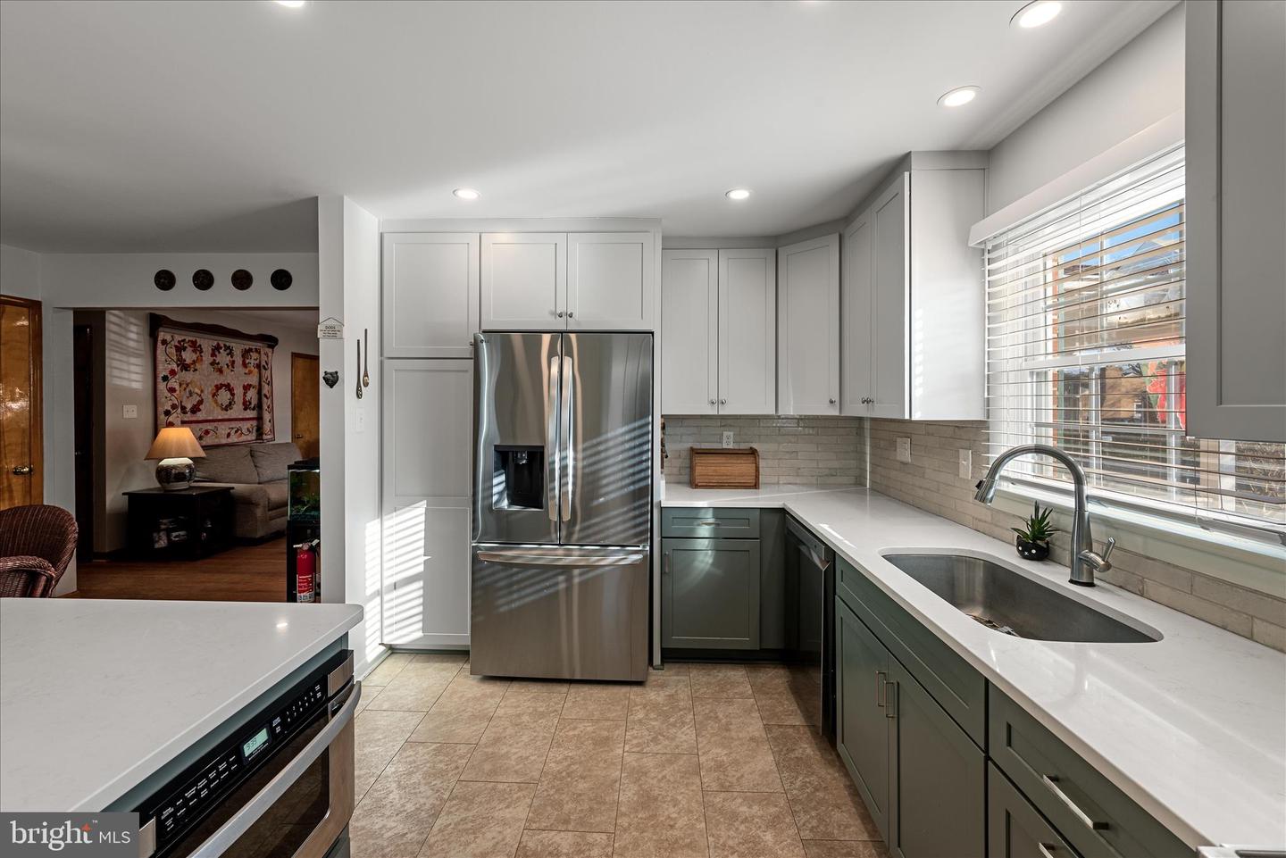 225 FOX DR, WINCHESTER, Virginia 22601, 3 Bedrooms Bedrooms, ,1 BathroomBathrooms,Residential,For sale,225 FOX DR,VAWI2009558 MLS # VAWI2009558 225 FOX DR, WINCHESTER, Virginia 22601, 3 Bedrooms Bedrooms, ,1 BathroomBathrooms,Residential,For sale,225 FOX DR,VAWI2009558 MLS # VAWI2009558