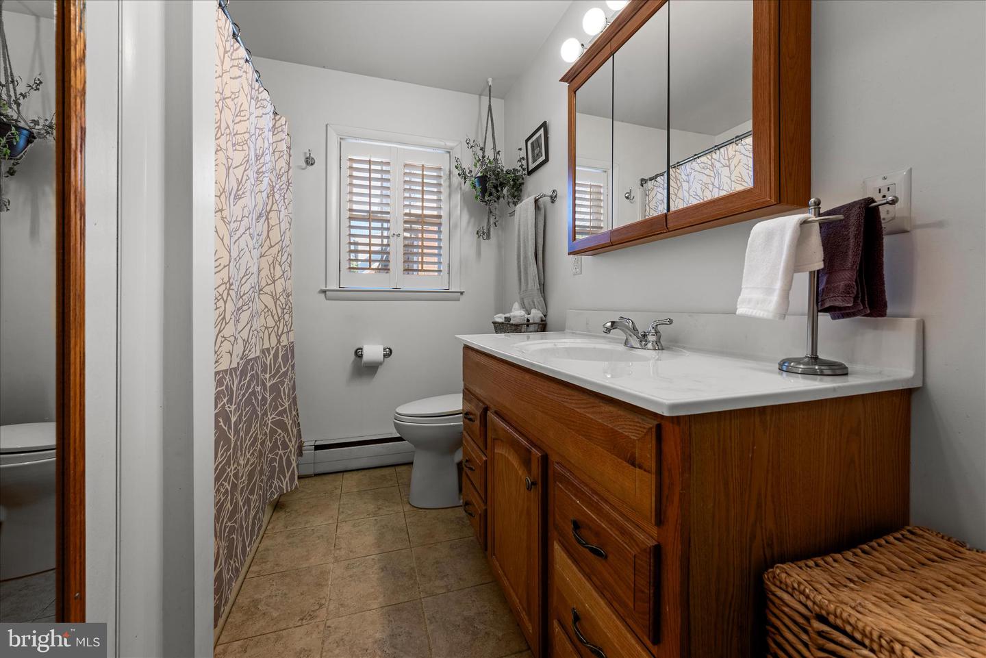 225 FOX DR, WINCHESTER, Virginia 22601, 3 Bedrooms Bedrooms, ,1 BathroomBathrooms,Residential,For sale,225 FOX DR,VAWI2009558 MLS # VAWI2009558 225 FOX DR, WINCHESTER, Virginia 22601, 3 Bedrooms Bedrooms, ,1 BathroomBathrooms,Residential,For sale,225 FOX DR,VAWI2009558 MLS # VAWI2009558