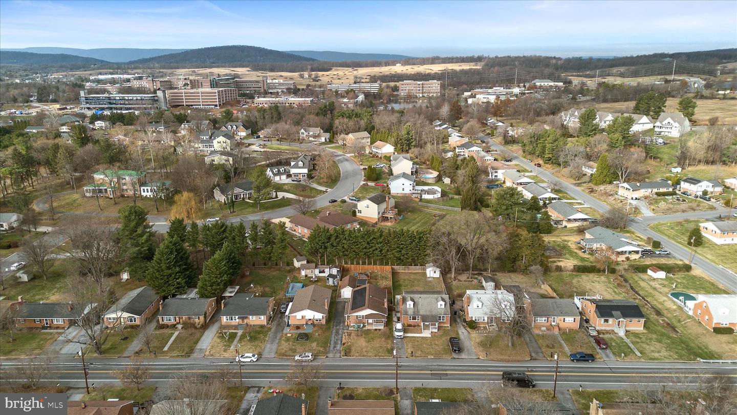 225 FOX DR, WINCHESTER, Virginia 22601, 3 Bedrooms Bedrooms, ,1 BathroomBathrooms,Residential,For sale,225 FOX DR,VAWI2009558 MLS # VAWI2009558 225 FOX DR, WINCHESTER, Virginia 22601, 3 Bedrooms Bedrooms, ,1 BathroomBathrooms,Residential,For sale,225 FOX DR,VAWI2009558 MLS # VAWI2009558