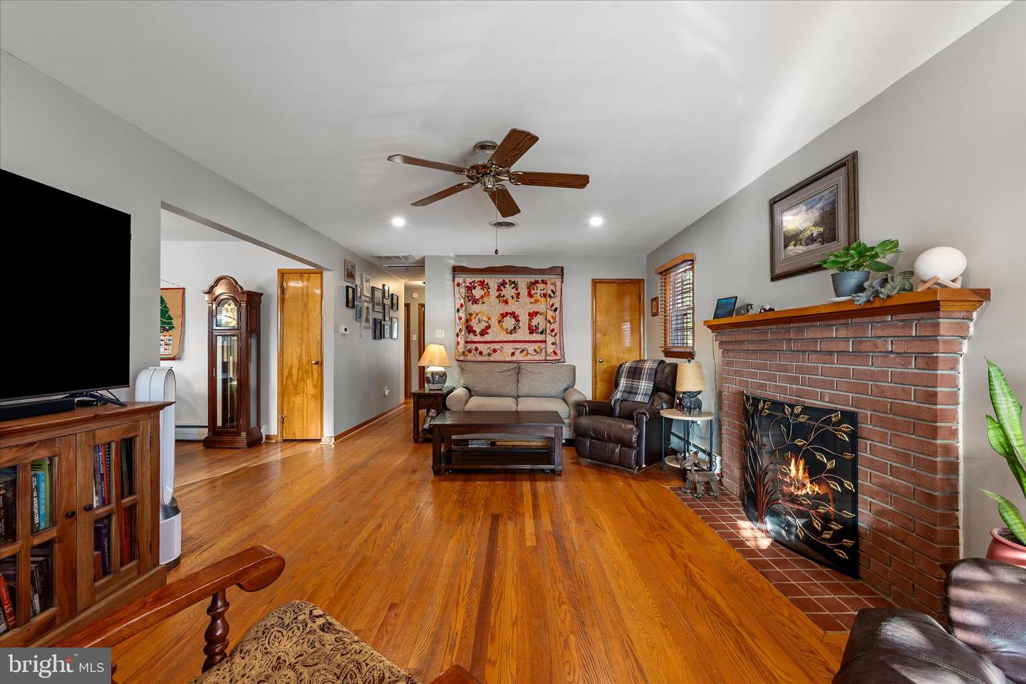 225 FOX DR, WINCHESTER, Virginia 22601, 3 Bedrooms Bedrooms, ,1 BathroomBathrooms,Residential,For sale,225 FOX DR,VAWI2009558 MLS # VAWI2009558 225 FOX DR, WINCHESTER, Virginia 22601, 3 Bedrooms Bedrooms, ,1 BathroomBathrooms,Residential,For sale,225 FOX DR,VAWI2009558 MLS # VAWI2009558