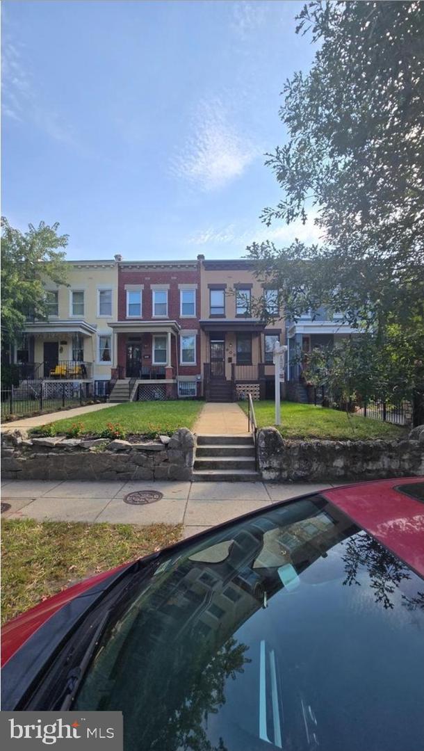 903 K ST NE, WASHINGTON, District Of Columbia 20002, 3 Bedrooms Bedrooms, ,1 BathroomBathrooms,Residential,For sale,903 K ST NE,DCDC2234128 MLS # DCDC2234128 903 K ST NE, WASHINGTON, District Of Columbia 20002, 3 Bedrooms Bedrooms, ,1 BathroomBathrooms,Residential,For sale,903 K ST NE,DCDC2234128 MLS # DCDC2234128