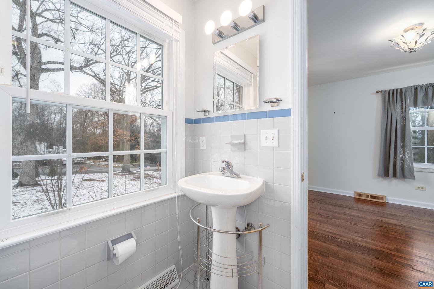 150 N BENNINGTON RD, CHARLOTTESVILLE, Virginia 22901, 4 Bedrooms Bedrooms, ,3 BathroomsBathrooms,Residential,For sale,150 N BENNINGTON RD,671682 MLS # 671682