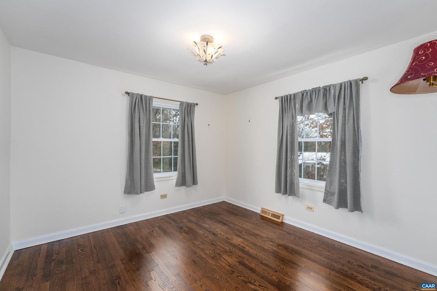 150 N BENNINGTON RD, CHARLOTTESVILLE, Virginia 22901, 4 Bedrooms Bedrooms, ,3 BathroomsBathrooms,Residential,For sale,150 N BENNINGTON RD,671682 MLS # 671682