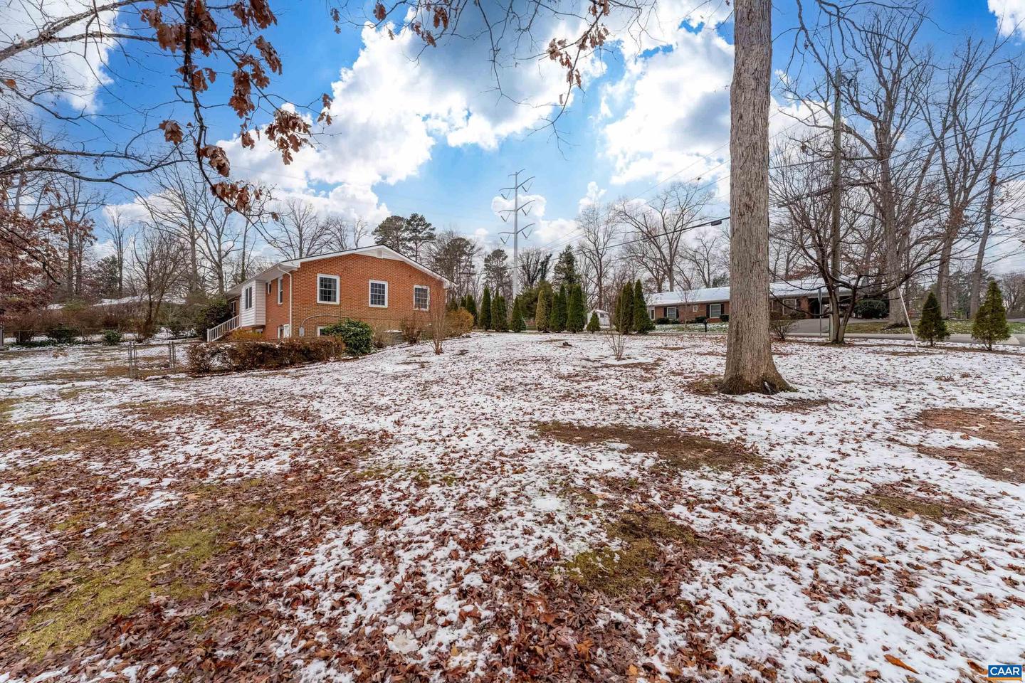 150 N BENNINGTON RD, CHARLOTTESVILLE, Virginia 22901, 4 Bedrooms Bedrooms, ,3 BathroomsBathrooms,Residential,For sale,150 N BENNINGTON RD,671682 MLS # 671682