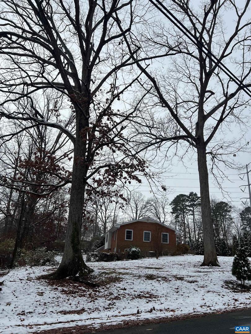 150 N BENNINGTON RD, CHARLOTTESVILLE, Virginia 22901, 4 Bedrooms Bedrooms, ,3 BathroomsBathrooms,Residential,For sale,150 N BENNINGTON RD,671682 MLS # 671682