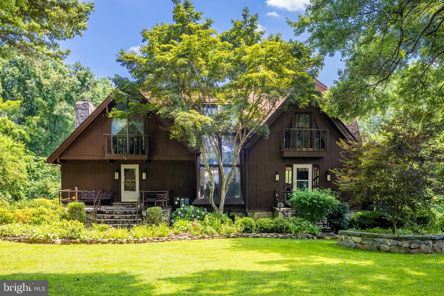 548 RIVER BEND RD, GREAT FALLS, Virginia 22066, 4 Bedrooms Bedrooms, ,5 BathroomsBathrooms,Residential,For sale,548 RIVER BEND RD,VAFX2261286 MLS # VAFX2261286