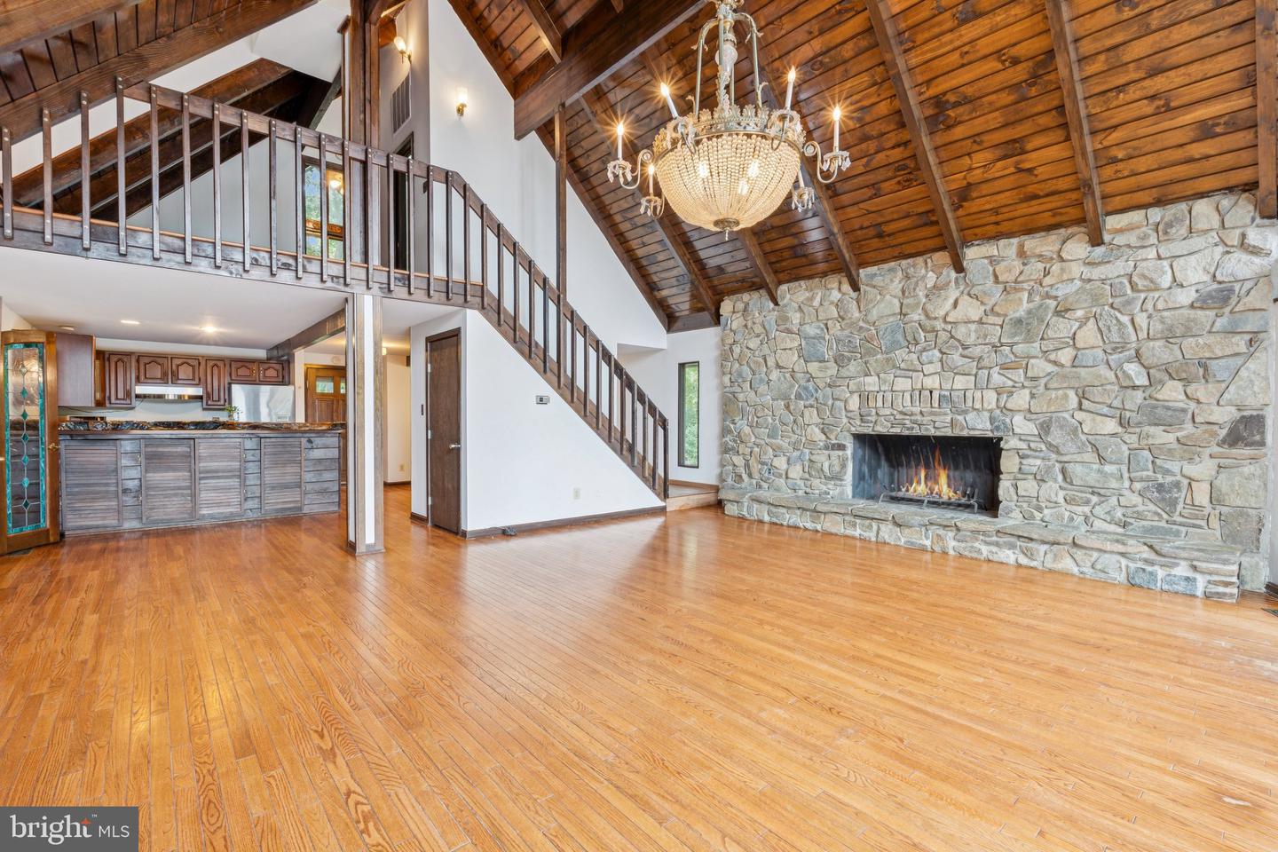 548 RIVER BEND RD, GREAT FALLS, Virginia 22066, 4 Bedrooms Bedrooms, ,5 BathroomsBathrooms,Residential,For sale,548 RIVER BEND RD,VAFX2261286 MLS # VAFX2261286