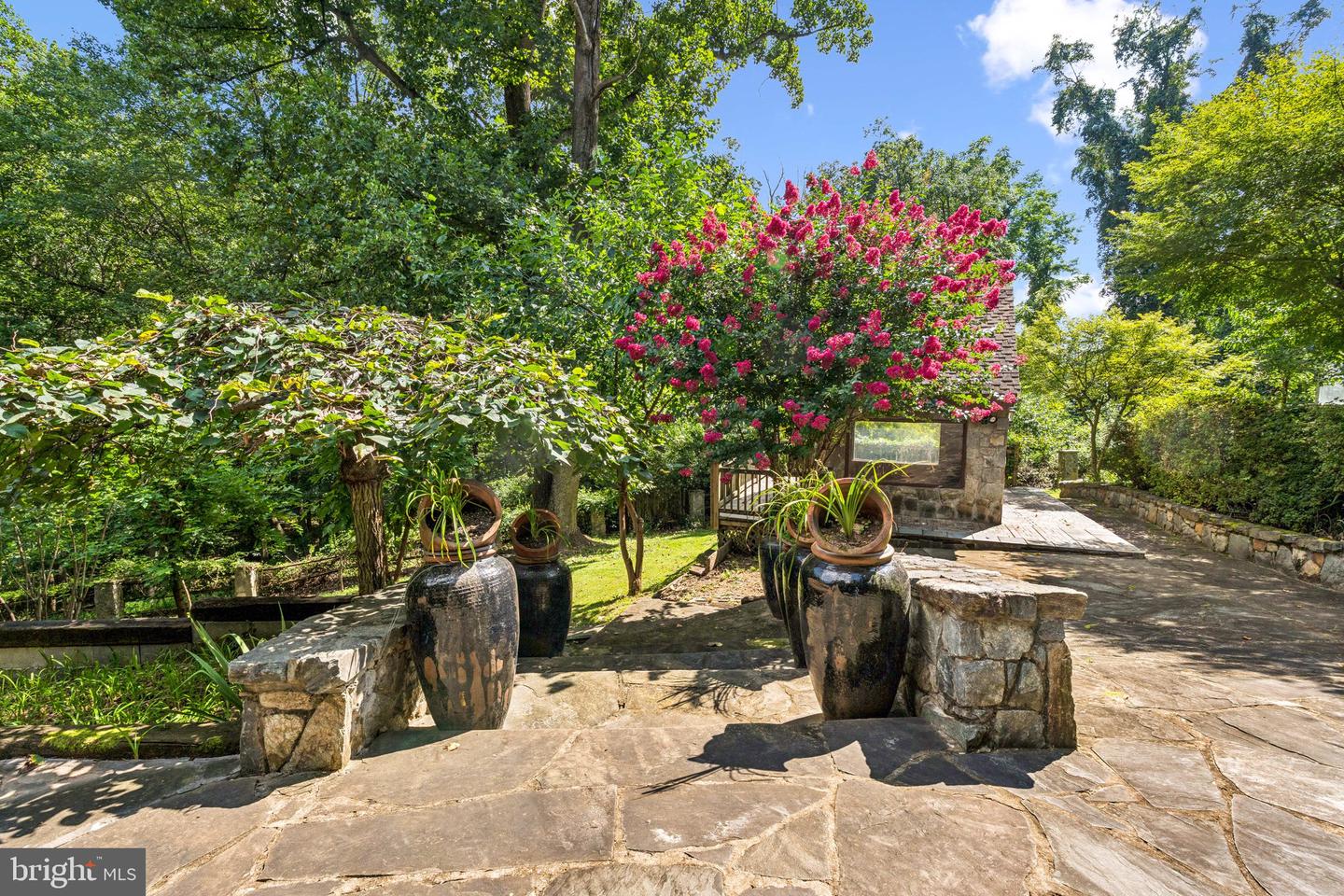 548 RIVER BEND RD, GREAT FALLS, Virginia 22066, 4 Bedrooms Bedrooms, ,5 BathroomsBathrooms,Residential,For sale,548 RIVER BEND RD,VAFX2261286 MLS # VAFX2261286