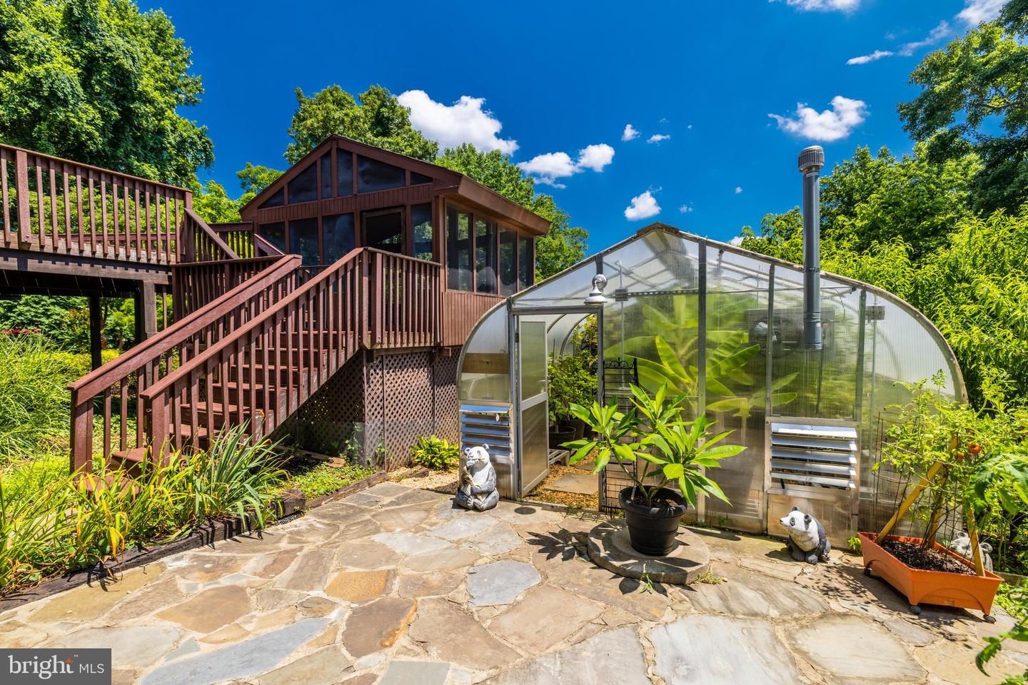 548 RIVER BEND RD, GREAT FALLS, Virginia 22066, 4 Bedrooms Bedrooms, ,5 BathroomsBathrooms,Residential,For sale,548 RIVER BEND RD,VAFX2261286 MLS # VAFX2261286