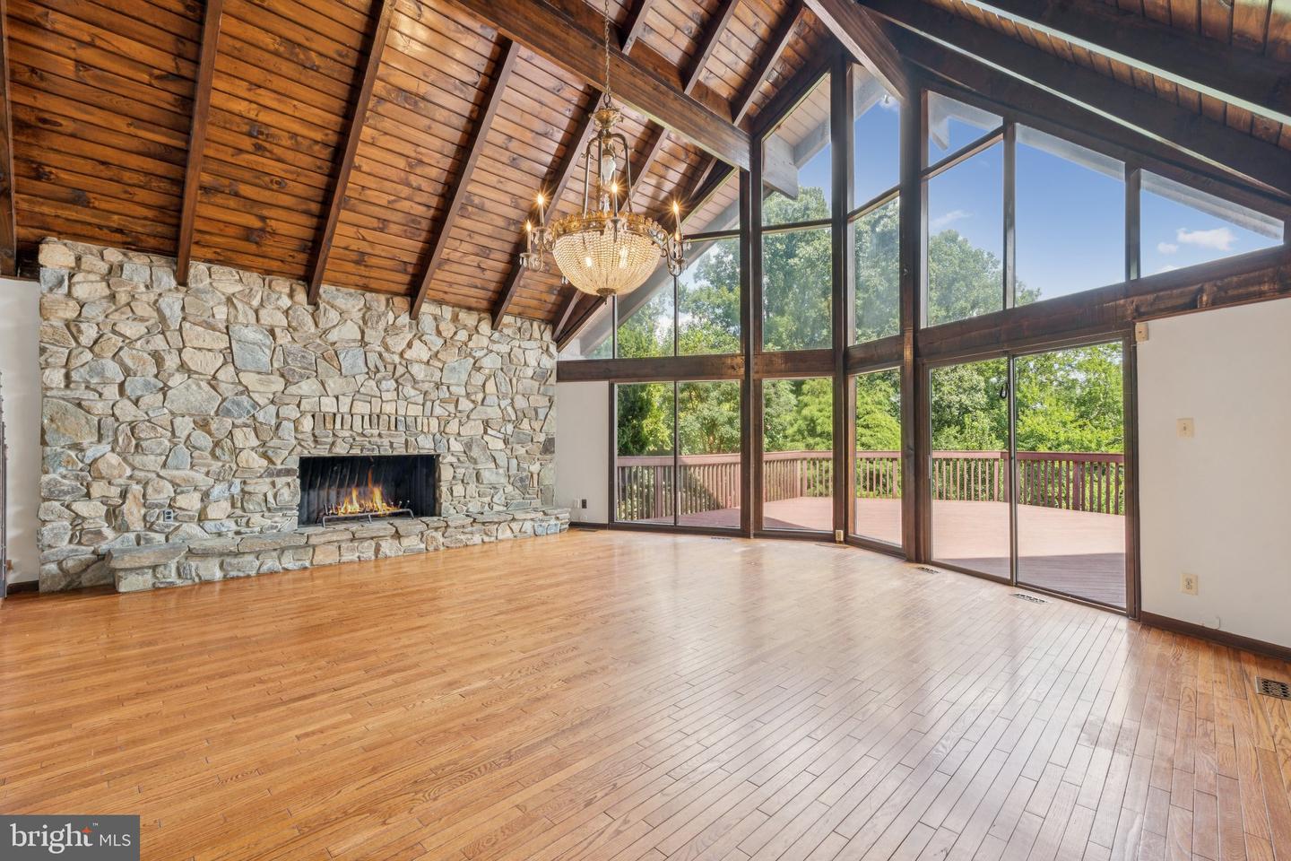 548 RIVER BEND RD, GREAT FALLS, Virginia 22066, 4 Bedrooms Bedrooms, ,5 BathroomsBathrooms,Residential,For sale,548 RIVER BEND RD,VAFX2261286 MLS # VAFX2261286