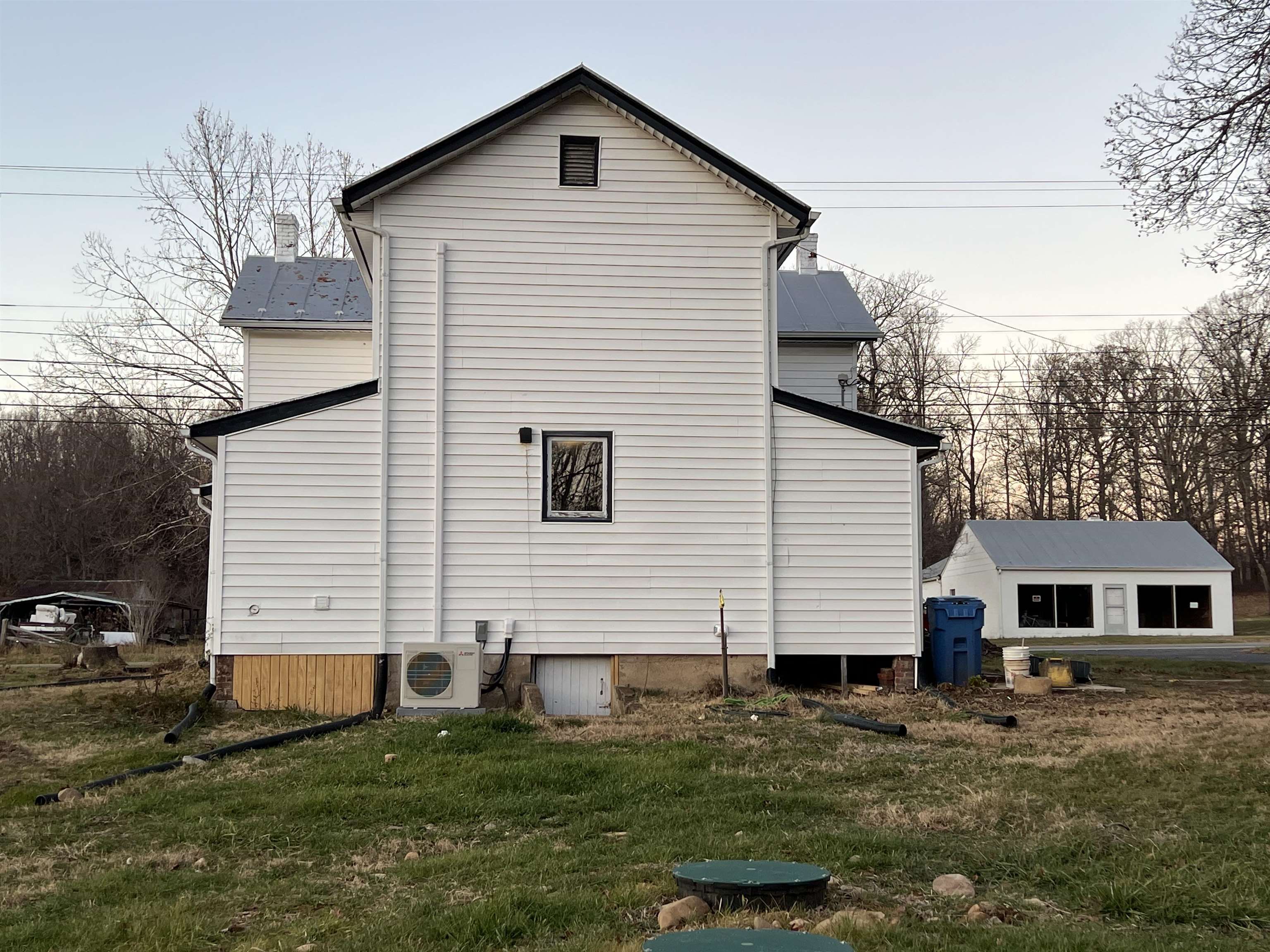 1795 NEW HOPE AND CRIMORA RD, CRIMORA, Virginia 24431, 4 Bedrooms Bedrooms, ,1 BathroomBathrooms,Residential,1795 NEW HOPE AND CRIMORA RD,671683 MLS # 671683 1795 NEW HOPE AND CRIMORA RD, CRIMORA, Virginia 24431, 4 Bedrooms Bedrooms, ,1 BathroomBathrooms,Residential,1795 NEW HOPE AND CRIMORA RD,671683 MLS # 671683