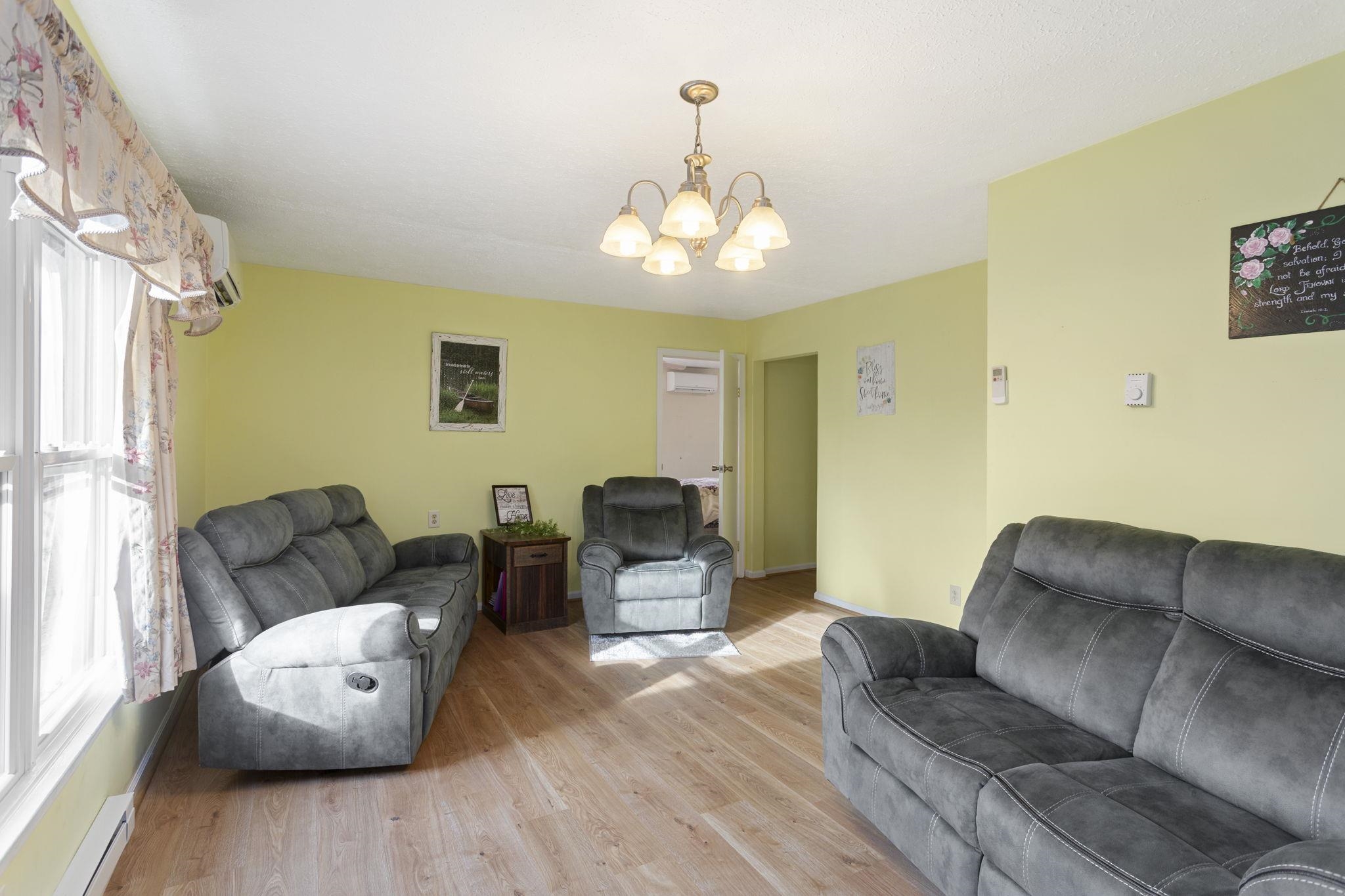 8086 CRAUN DR, GROTTOES, Virginia 24441, 3 Bedrooms Bedrooms, ,1 BathroomBathrooms,Residential,159 - A - 13B,8086 CRAUN DR,671684 MLS # 671684 8086 CRAUN DR, GROTTOES, Virginia 24441, 3 Bedrooms Bedrooms, ,1 BathroomBathrooms,Residential,159 - A - 13B,8086 CRAUN DR,671684 MLS # 671684