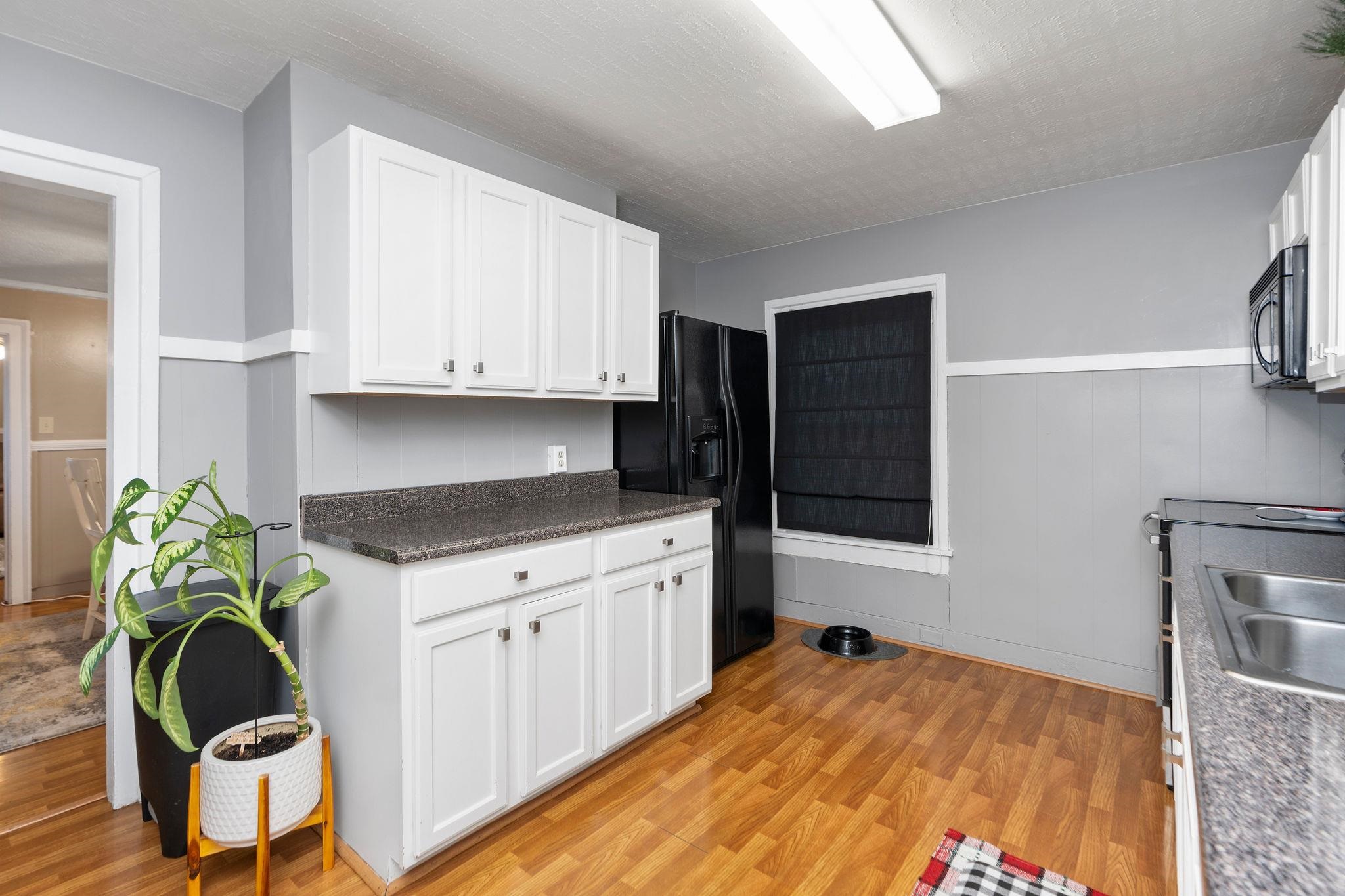 207 RESERVOIR ST, STAUNTON, Virginia 24401, 3 Bedrooms Bedrooms, ,1 BathroomBathrooms,Residential,207 RESERVOIR ST,671688 MLS # 671688 207 RESERVOIR ST, STAUNTON, Virginia 24401, 3 Bedrooms Bedrooms, ,1 BathroomBathrooms,Residential,207 RESERVOIR ST,671688 MLS # 671688