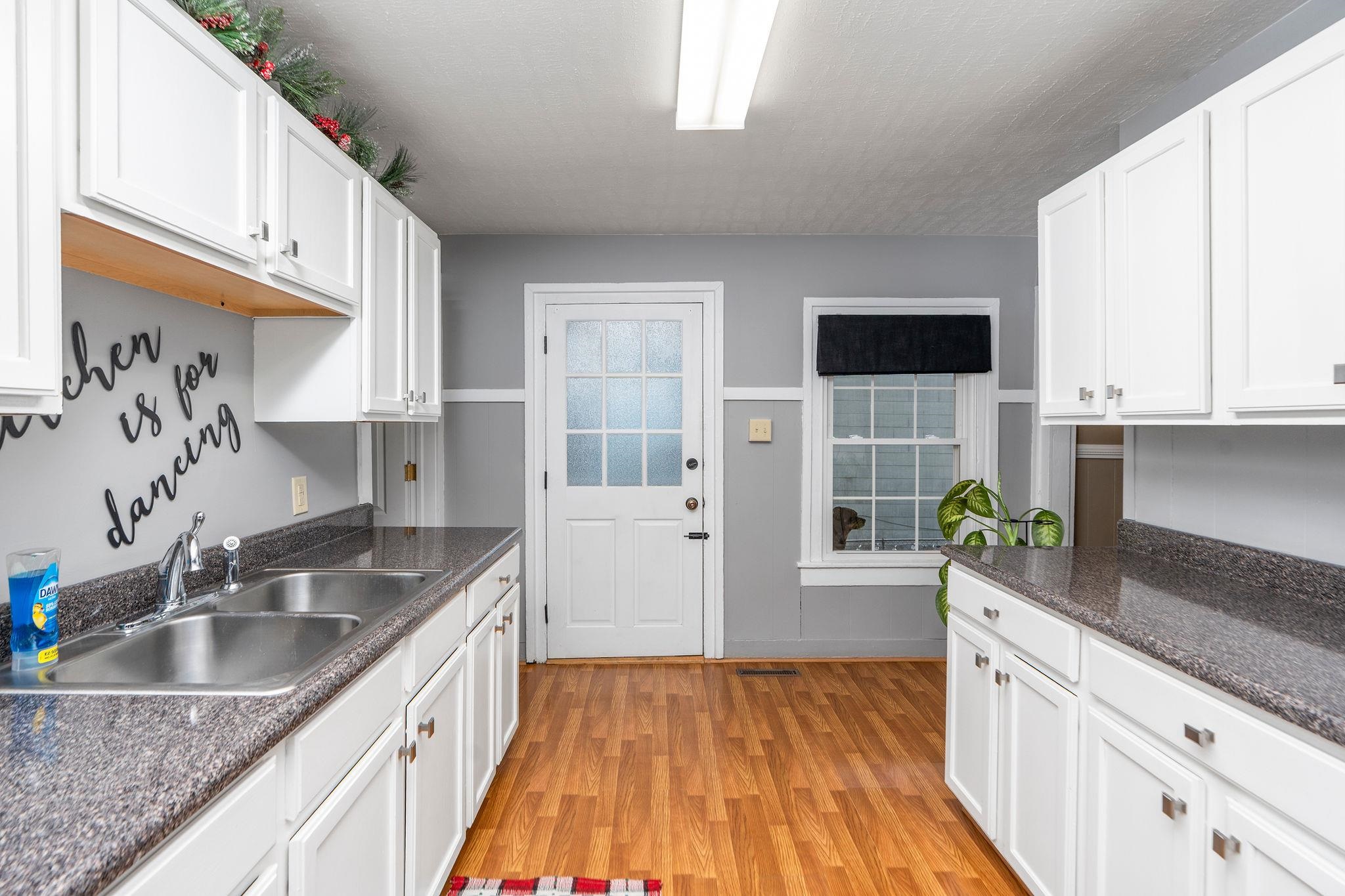 207 RESERVOIR ST, STAUNTON, Virginia 24401, 3 Bedrooms Bedrooms, ,1 BathroomBathrooms,Residential,207 RESERVOIR ST,671688 MLS # 671688 207 RESERVOIR ST, STAUNTON, Virginia 24401, 3 Bedrooms Bedrooms, ,1 BathroomBathrooms,Residential,207 RESERVOIR ST,671688 MLS # 671688