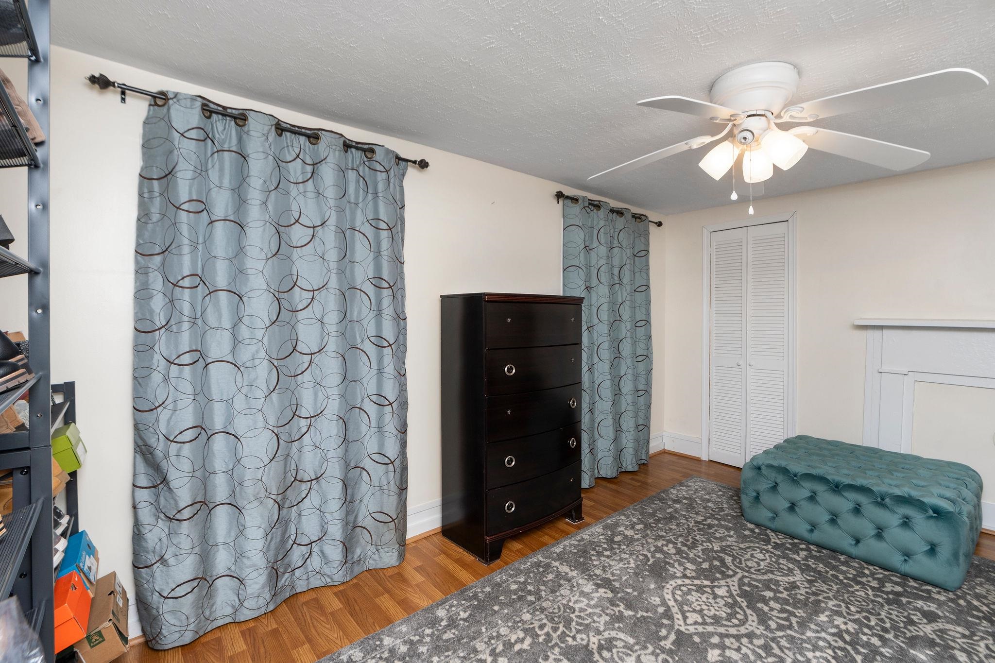 207 RESERVOIR ST, STAUNTON, Virginia 24401, 3 Bedrooms Bedrooms, ,1 BathroomBathrooms,Residential,207 RESERVOIR ST,671688 MLS # 671688 207 RESERVOIR ST, STAUNTON, Virginia 24401, 3 Bedrooms Bedrooms, ,1 BathroomBathrooms,Residential,207 RESERVOIR ST,671688 MLS # 671688