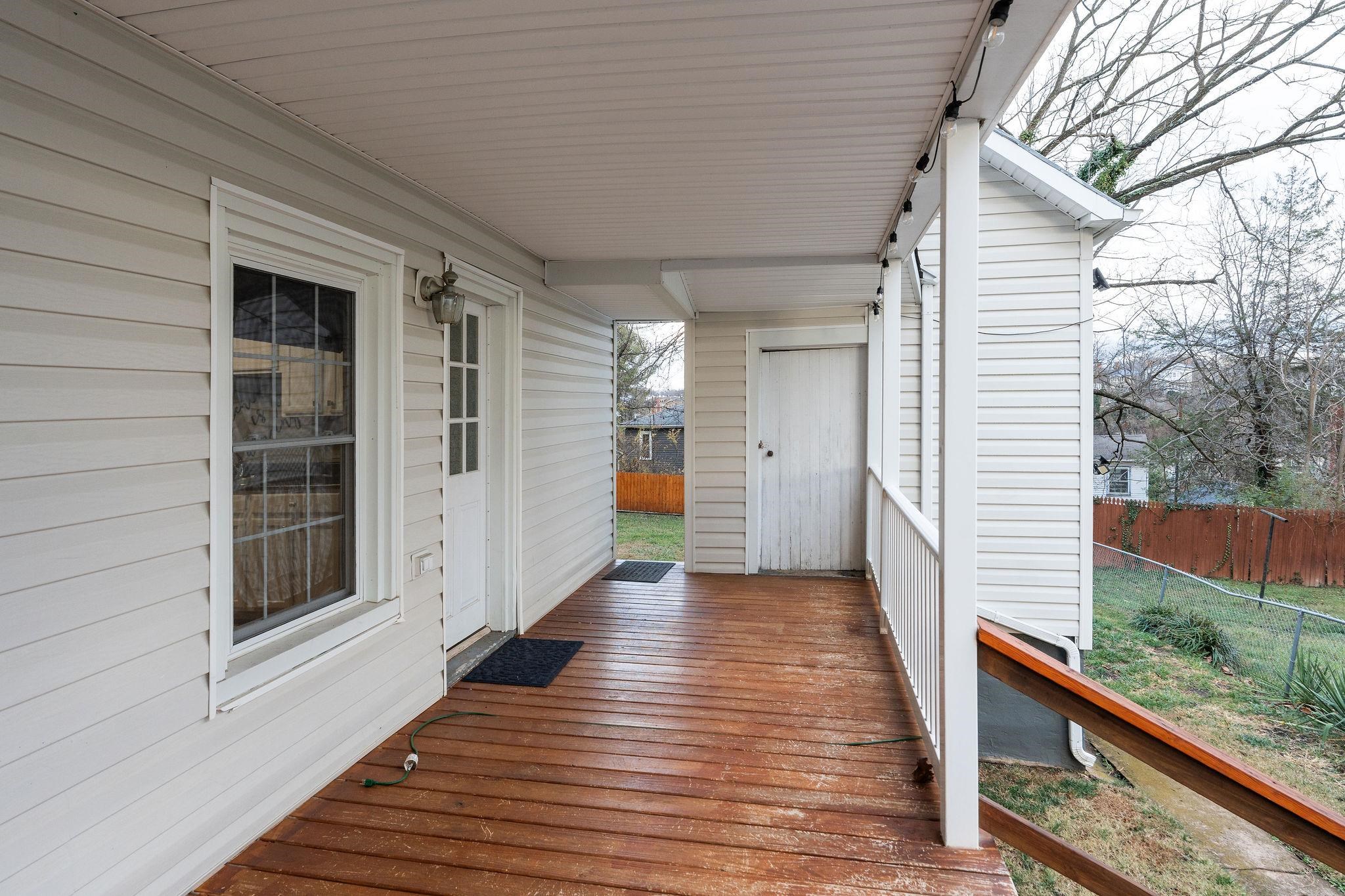 207 RESERVOIR ST, STAUNTON, Virginia 24401, 3 Bedrooms Bedrooms, ,1 BathroomBathrooms,Residential,207 RESERVOIR ST,671688 MLS # 671688 207 RESERVOIR ST, STAUNTON, Virginia 24401, 3 Bedrooms Bedrooms, ,1 BathroomBathrooms,Residential,207 RESERVOIR ST,671688 MLS # 671688