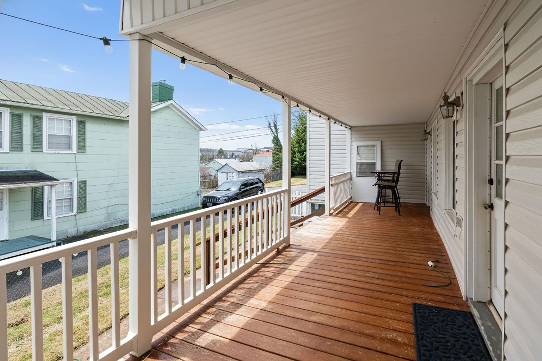 207 RESERVOIR ST, STAUNTON, Virginia 24401, 3 Bedrooms Bedrooms, ,1 BathroomBathrooms,Residential,207 RESERVOIR ST,671688 MLS # 671688 207 RESERVOIR ST, STAUNTON, Virginia 24401, 3 Bedrooms Bedrooms, ,1 BathroomBathrooms,Residential,207 RESERVOIR ST,671688 MLS # 671688