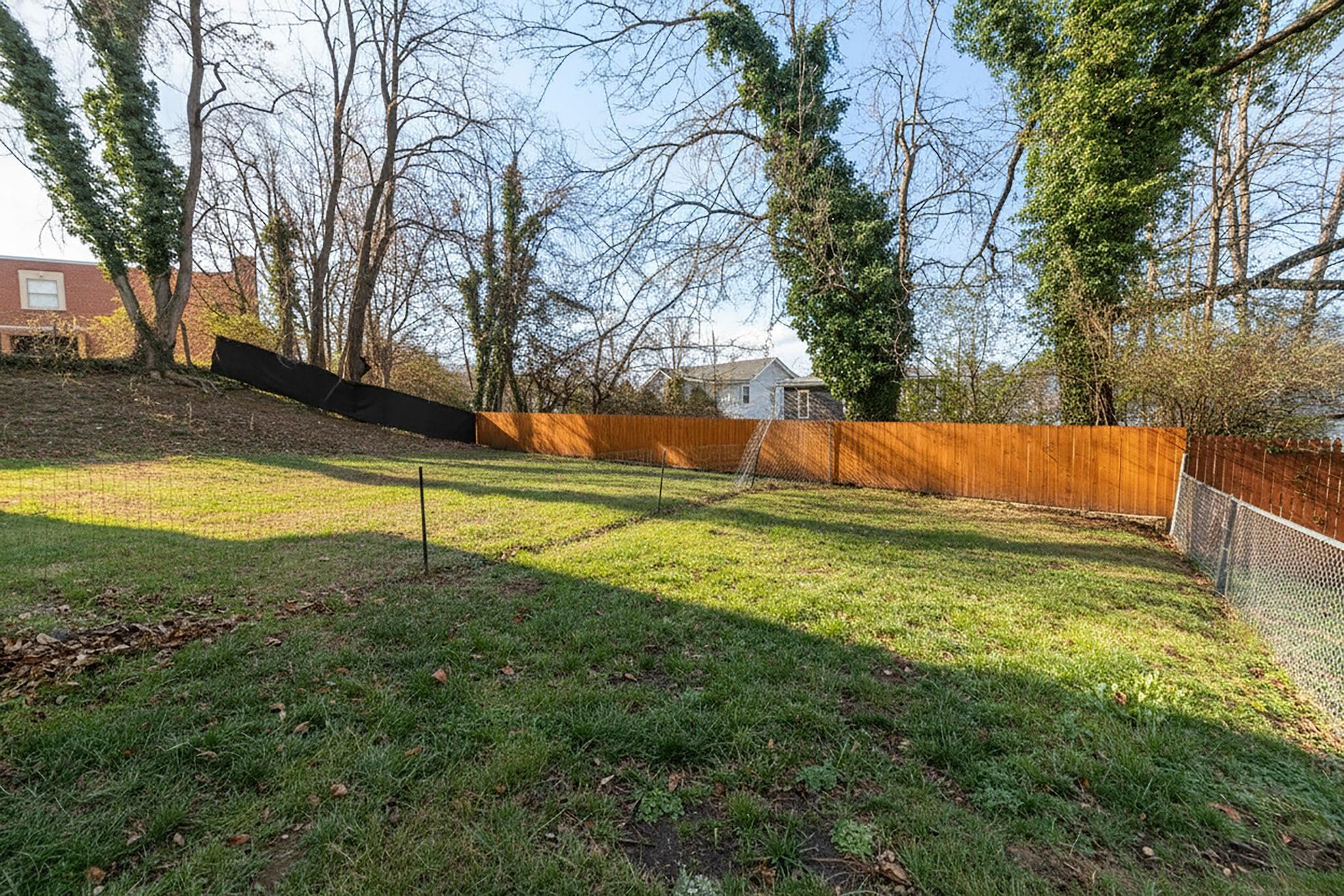 207 RESERVOIR ST, STAUNTON, Virginia 24401, 3 Bedrooms Bedrooms, ,1 BathroomBathrooms,Residential,207 RESERVOIR ST,671688 MLS # 671688 207 RESERVOIR ST, STAUNTON, Virginia 24401, 3 Bedrooms Bedrooms, ,1 BathroomBathrooms,Residential,207 RESERVOIR ST,671688 MLS # 671688