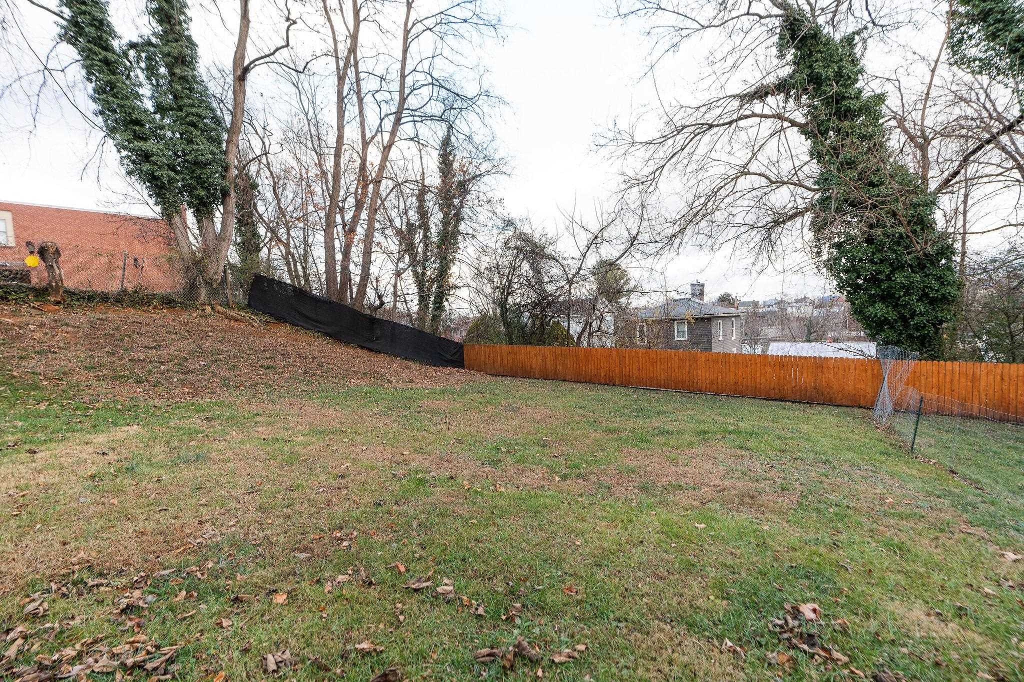 207 RESERVOIR ST, STAUNTON, Virginia 24401, 3 Bedrooms Bedrooms, ,1 BathroomBathrooms,Residential,207 RESERVOIR ST,671688 MLS # 671688 207 RESERVOIR ST, STAUNTON, Virginia 24401, 3 Bedrooms Bedrooms, ,1 BathroomBathrooms,Residential,207 RESERVOIR ST,671688 MLS # 671688