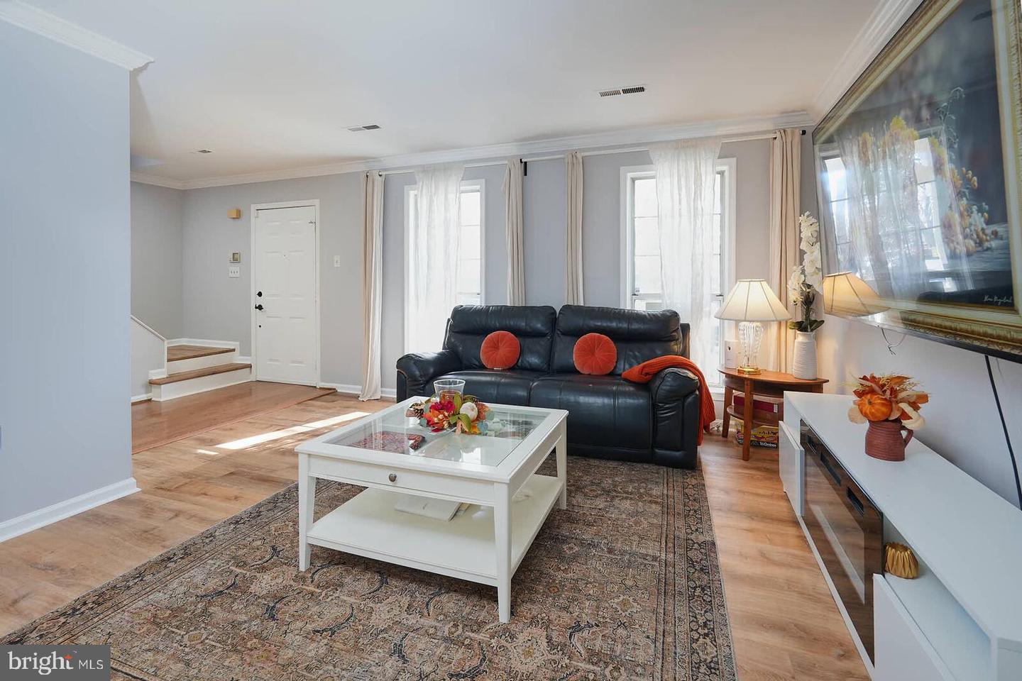 5876 PONTIAC DR, WOODBRIDGE, Virginia 22193, 4 Bedrooms Bedrooms, ,2 BathroomsBathrooms,Residential,For sale,5876 PONTIAC DR,VAPW2106818 MLS # VAPW2106818 5876 PONTIAC DR, WOODBRIDGE, Virginia 22193, 4 Bedrooms Bedrooms, ,2 BathroomsBathrooms,Residential,For sale,5876 PONTIAC DR,VAPW2106818 MLS # VAPW2106818