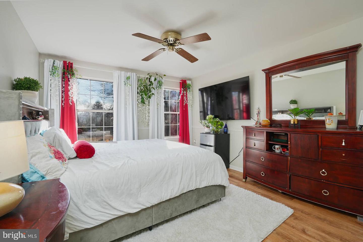 5876 PONTIAC DR, WOODBRIDGE, Virginia 22193, 4 Bedrooms Bedrooms, ,2 BathroomsBathrooms,Residential,For sale,5876 PONTIAC DR,VAPW2106818 MLS # VAPW2106818 5876 PONTIAC DR, WOODBRIDGE, Virginia 22193, 4 Bedrooms Bedrooms, ,2 BathroomsBathrooms,Residential,For sale,5876 PONTIAC DR,VAPW2106818 MLS # VAPW2106818