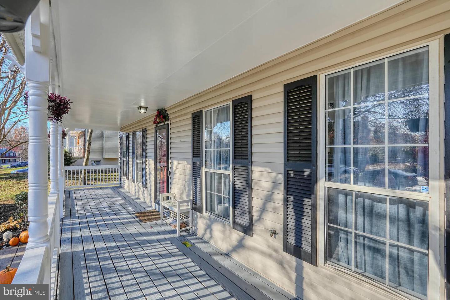 5876 PONTIAC DR, WOODBRIDGE, Virginia 22193, 4 Bedrooms Bedrooms, ,2 BathroomsBathrooms,Residential,For sale,5876 PONTIAC DR,VAPW2106818 MLS # VAPW2106818 5876 PONTIAC DR, WOODBRIDGE, Virginia 22193, 4 Bedrooms Bedrooms, ,2 BathroomsBathrooms,Residential,For sale,5876 PONTIAC DR,VAPW2106818 MLS # VAPW2106818