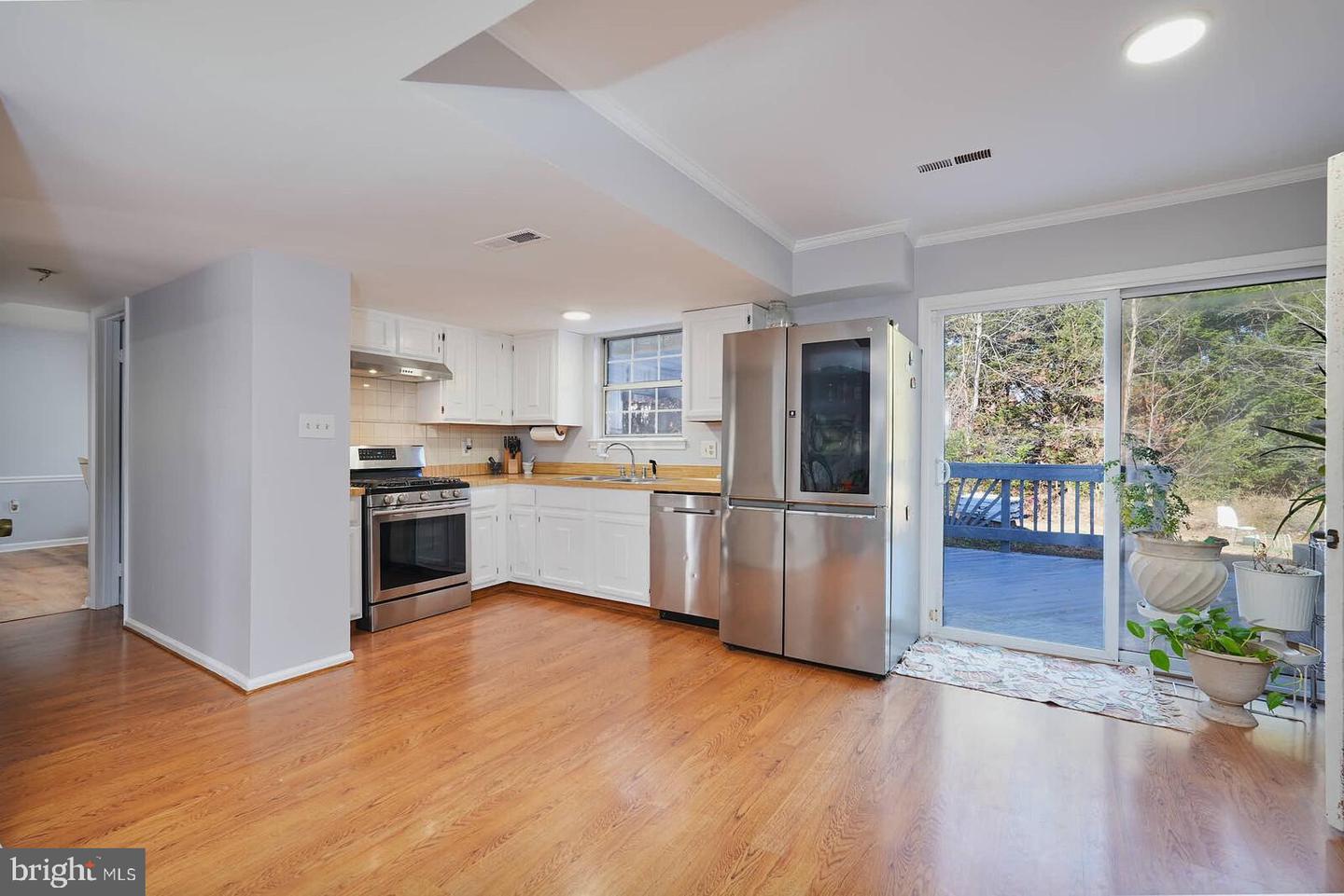 5876 PONTIAC DR, WOODBRIDGE, Virginia 22193, 4 Bedrooms Bedrooms, ,2 BathroomsBathrooms,Residential,For sale,5876 PONTIAC DR,VAPW2106818 MLS # VAPW2106818 5876 PONTIAC DR, WOODBRIDGE, Virginia 22193, 4 Bedrooms Bedrooms, ,2 BathroomsBathrooms,Residential,For sale,5876 PONTIAC DR,VAPW2106818 MLS # VAPW2106818