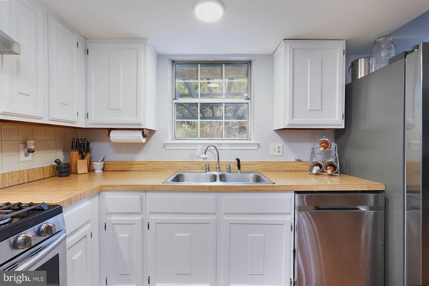 5876 PONTIAC DR, WOODBRIDGE, Virginia 22193, 4 Bedrooms Bedrooms, ,2 BathroomsBathrooms,Residential,For sale,5876 PONTIAC DR,VAPW2106818 MLS # VAPW2106818 5876 PONTIAC DR, WOODBRIDGE, Virginia 22193, 4 Bedrooms Bedrooms, ,2 BathroomsBathrooms,Residential,For sale,5876 PONTIAC DR,VAPW2106818 MLS # VAPW2106818